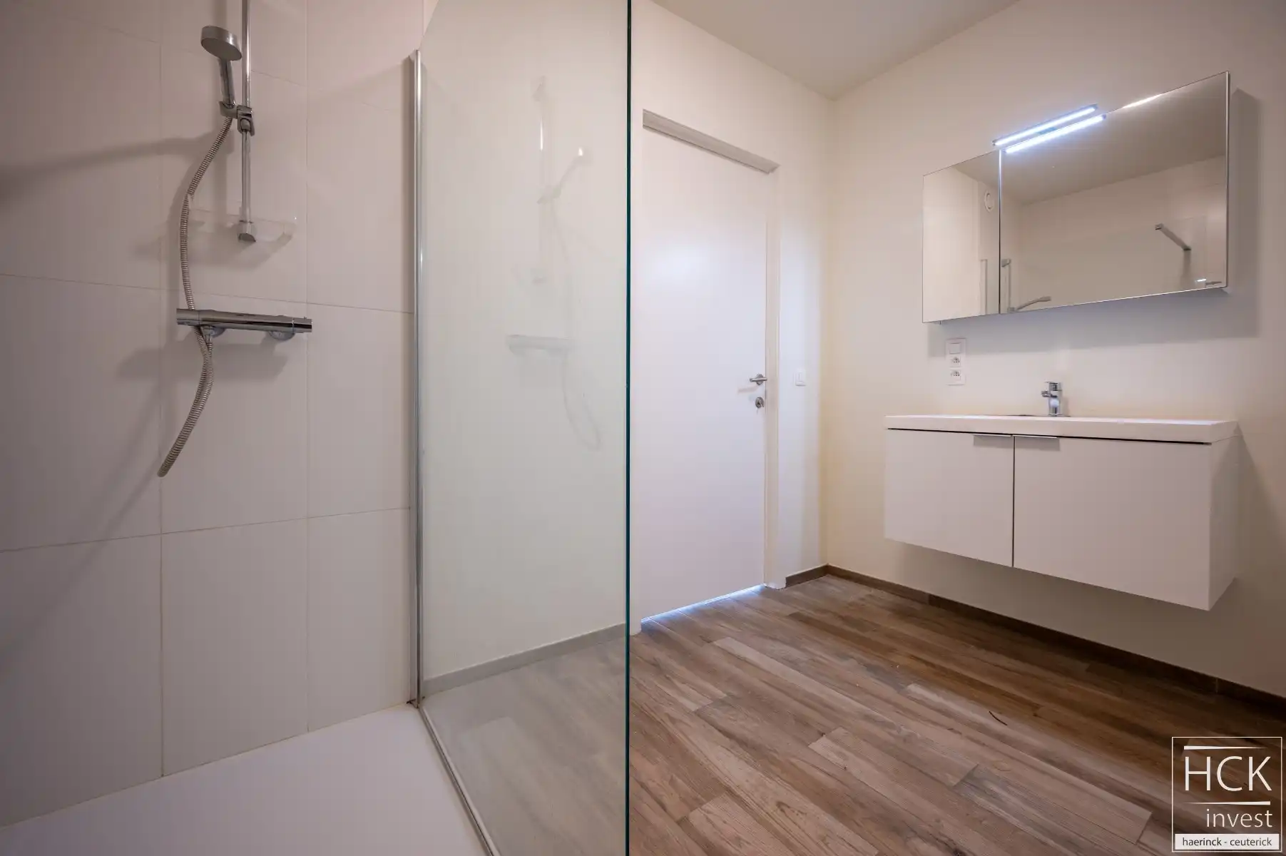 KORTRIJK - Instapklaar en energiezuinig appartement op toplocatie! foto 13