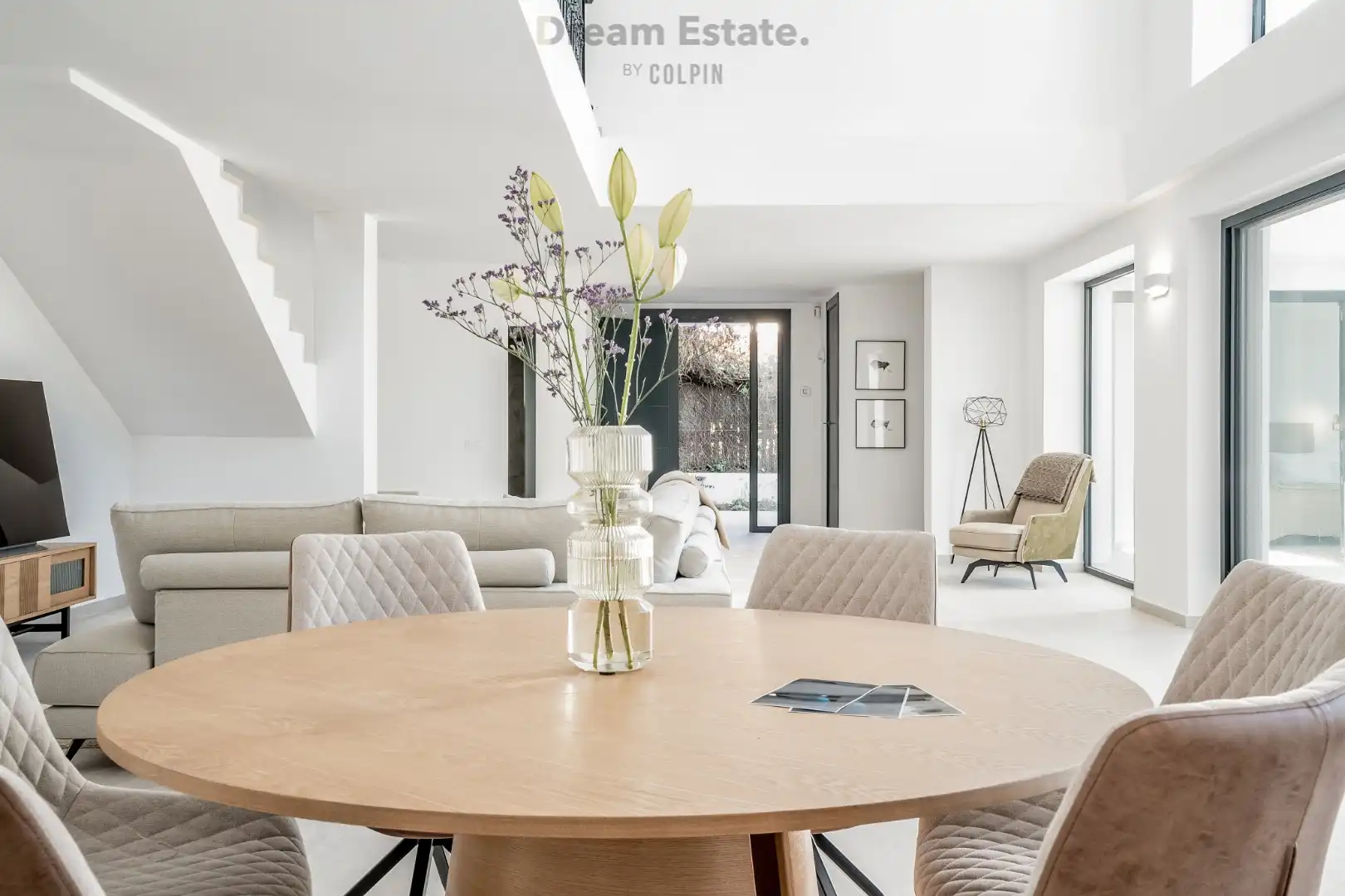 Een moderne familie villa te El Paraiso, Benahavis, New Golden Mile foto 7