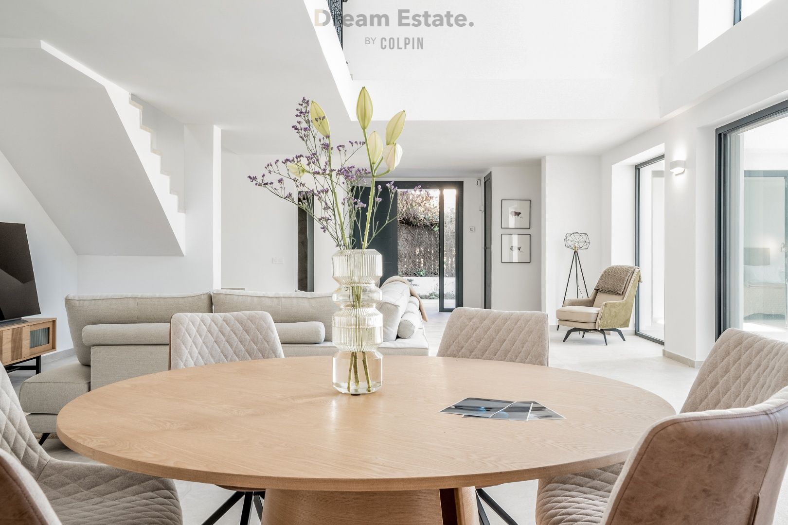 Een moderne familie villa te El Paraiso, Benahavis, New Golden Mile foto 7