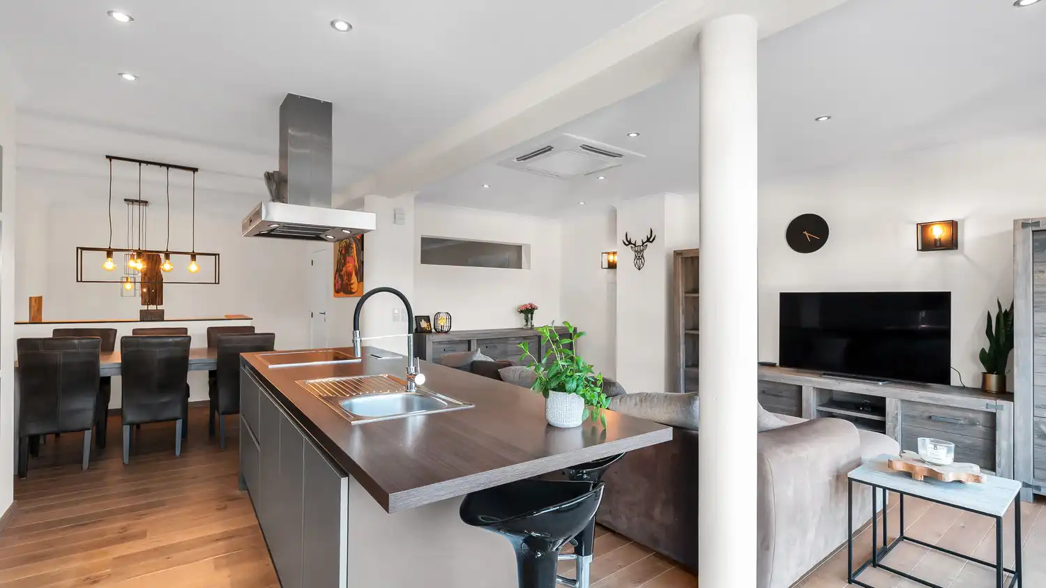 Instapklare rijwoning met tuin en terras in het landelijke Heers foto 5