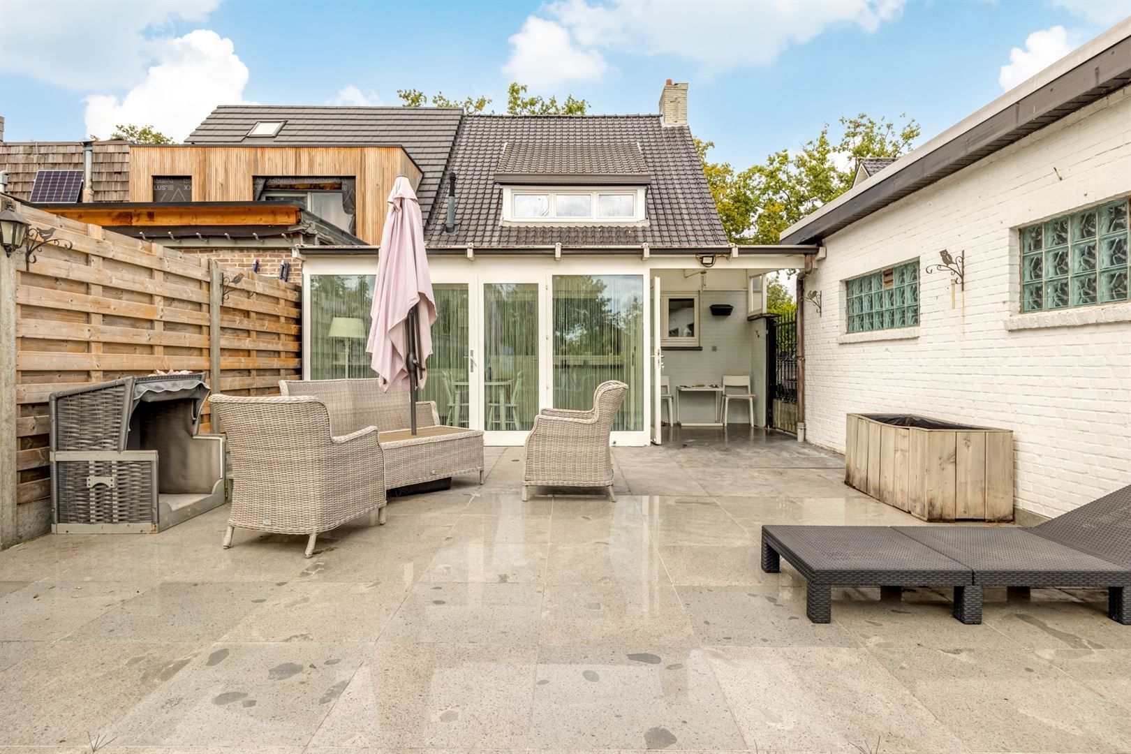 Instapklare halfopen woning met zonnige tuin aan de Vaart Schoten foto 19