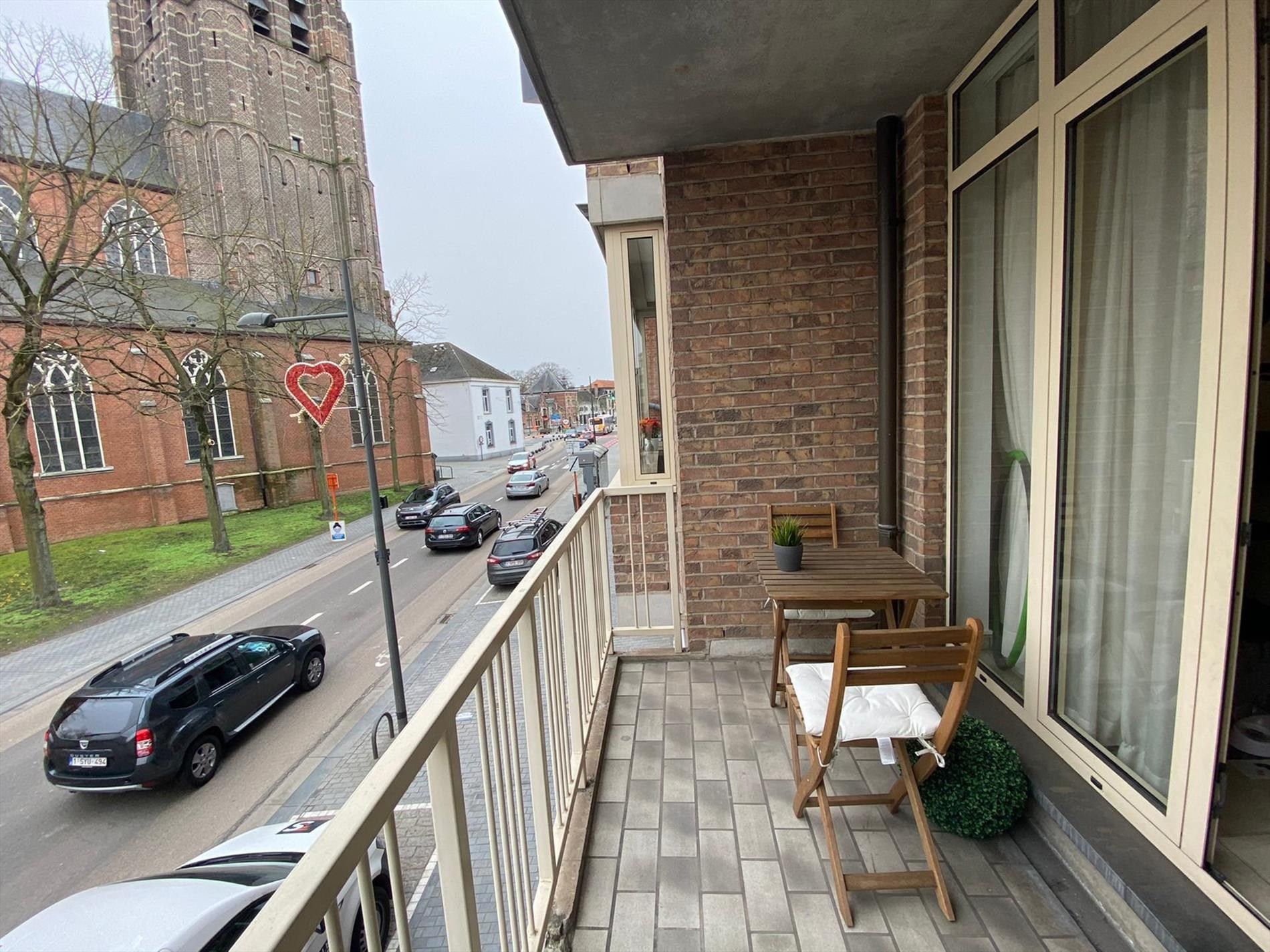Gezellig appartement met 2 slpks en een ruime terras in hartje Mol - Centrum! foto 14
