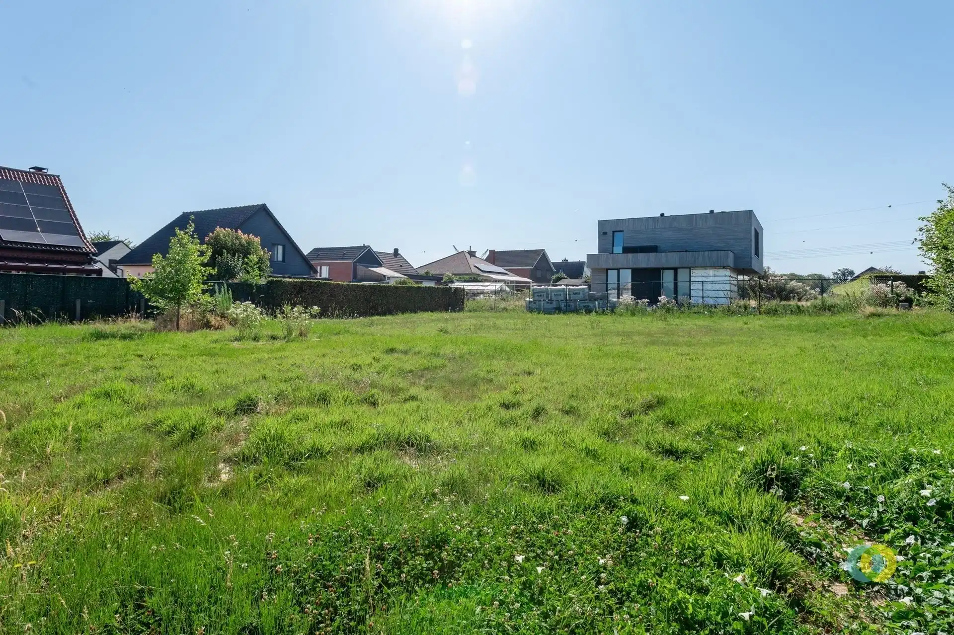 Goed gelegen villa bouwgrond foto 5