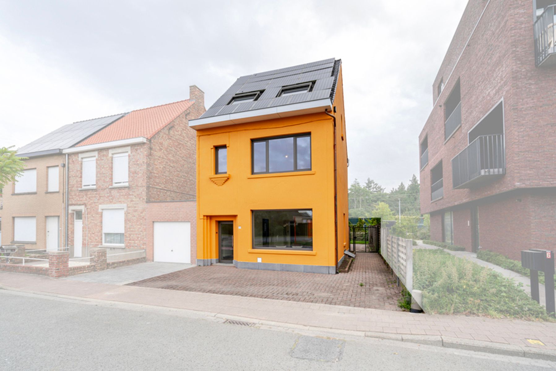 Gerenoveerde gezinswoning met 4 slpk aan station van Beernem foto 28