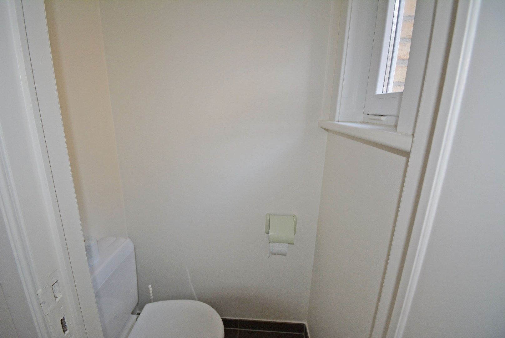 Ruim appartement met 3 slaapkamers in een zijstraat van de Lippenslaan. foto 12