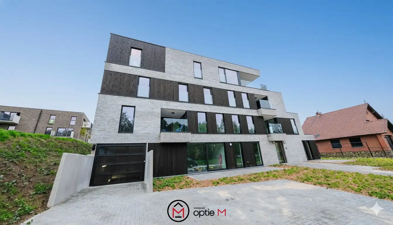 Comfortabel appartement met terras op toplocatie in Tongeren foto 2