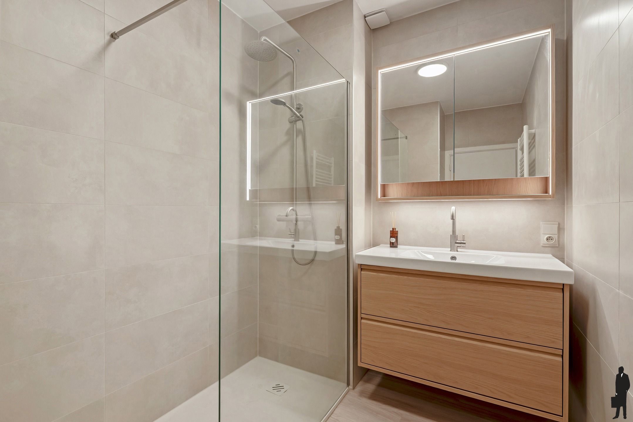 Recent gerenoveerd 2 slaapkamer appartement centrum Turnhout foto 3