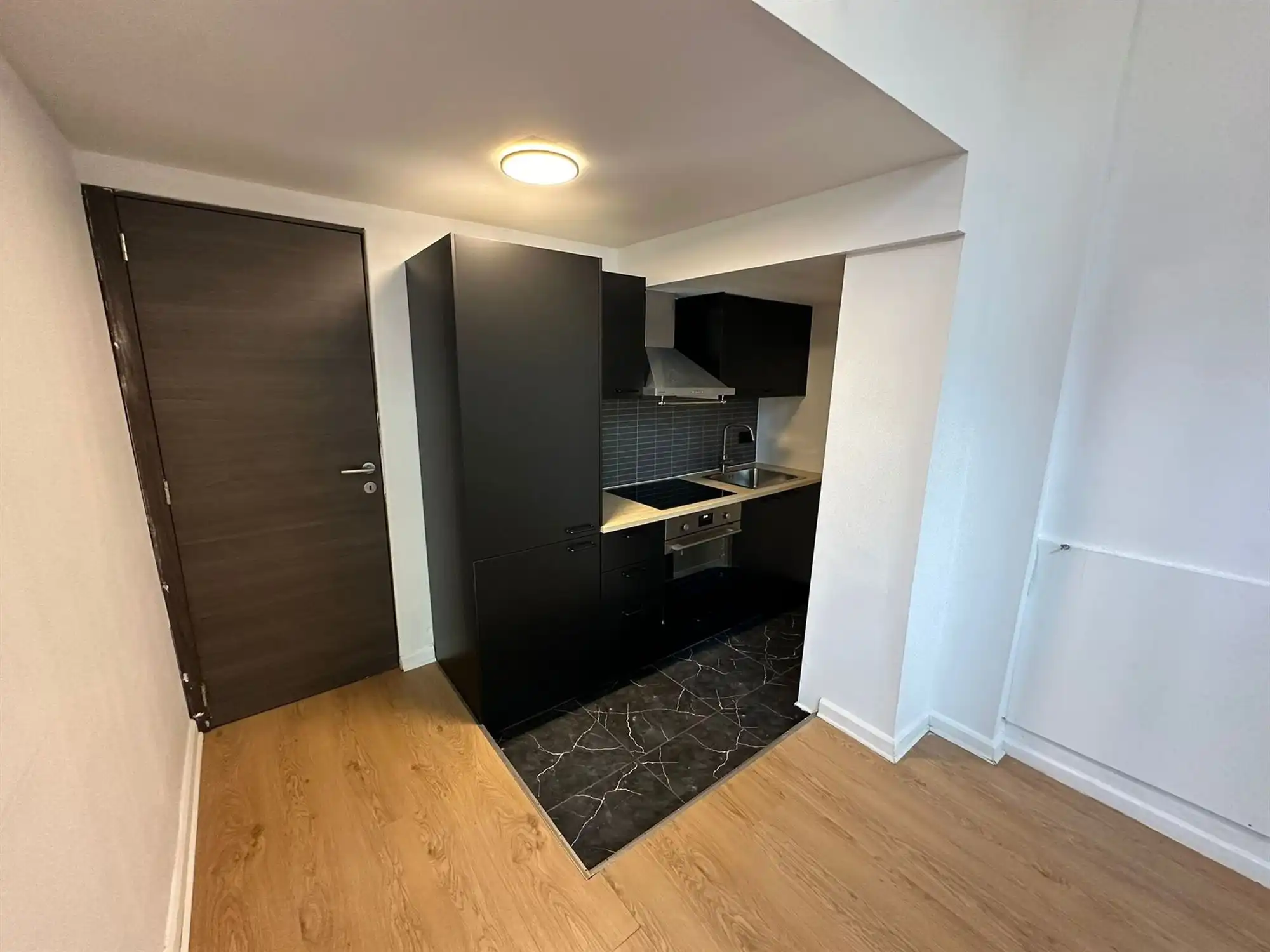 Ruimtelijke studio met mezzanine op 't Zuid foto 9