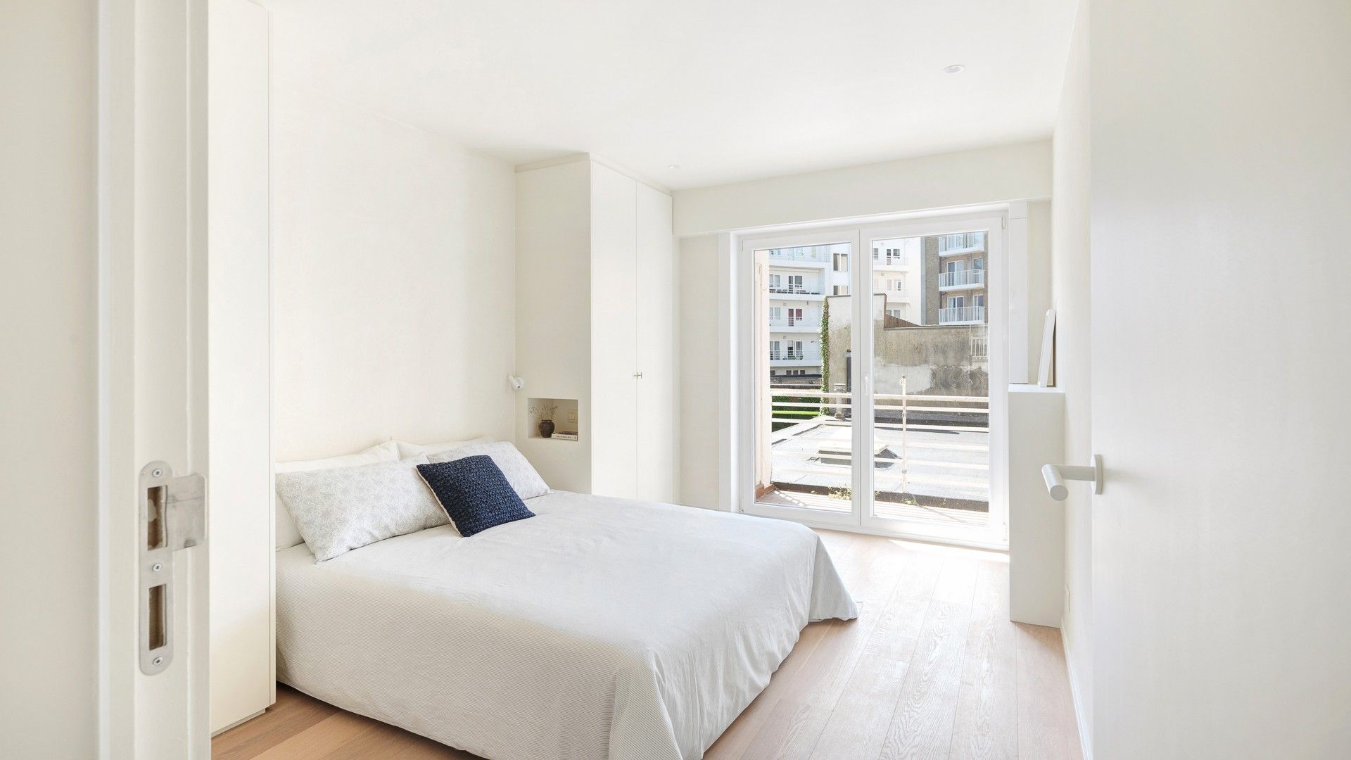 Smaakvol  2-slaapkamerappartement nabij het Zoute foto 17