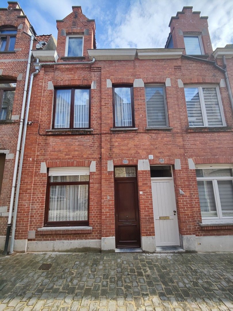 Ieper - Stadswoning foto {{pictureIndex}}