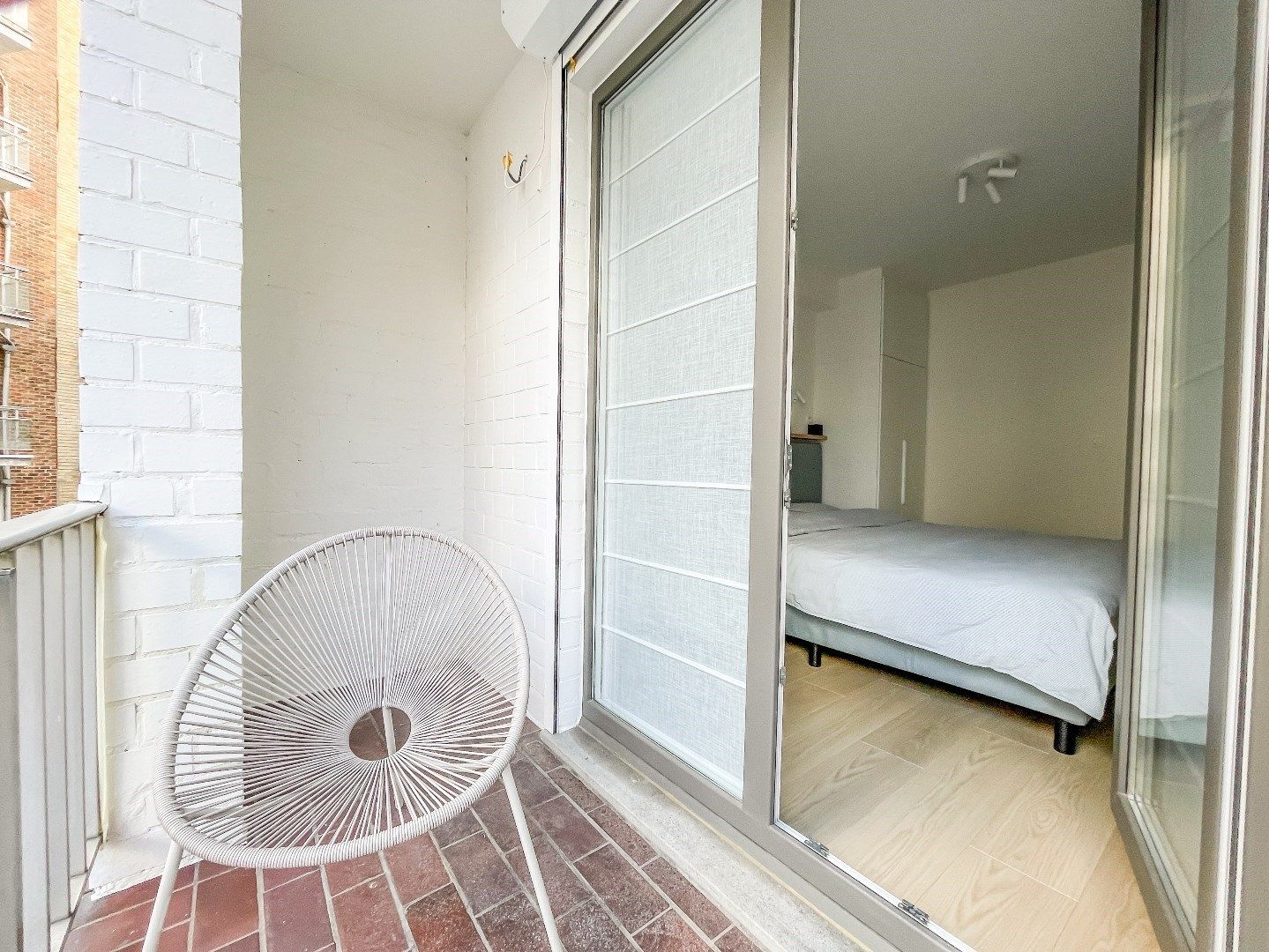 Mooi gerenoveerd appartement gelegen tussen de Zeedijk en het Driehoeksplein foto 9