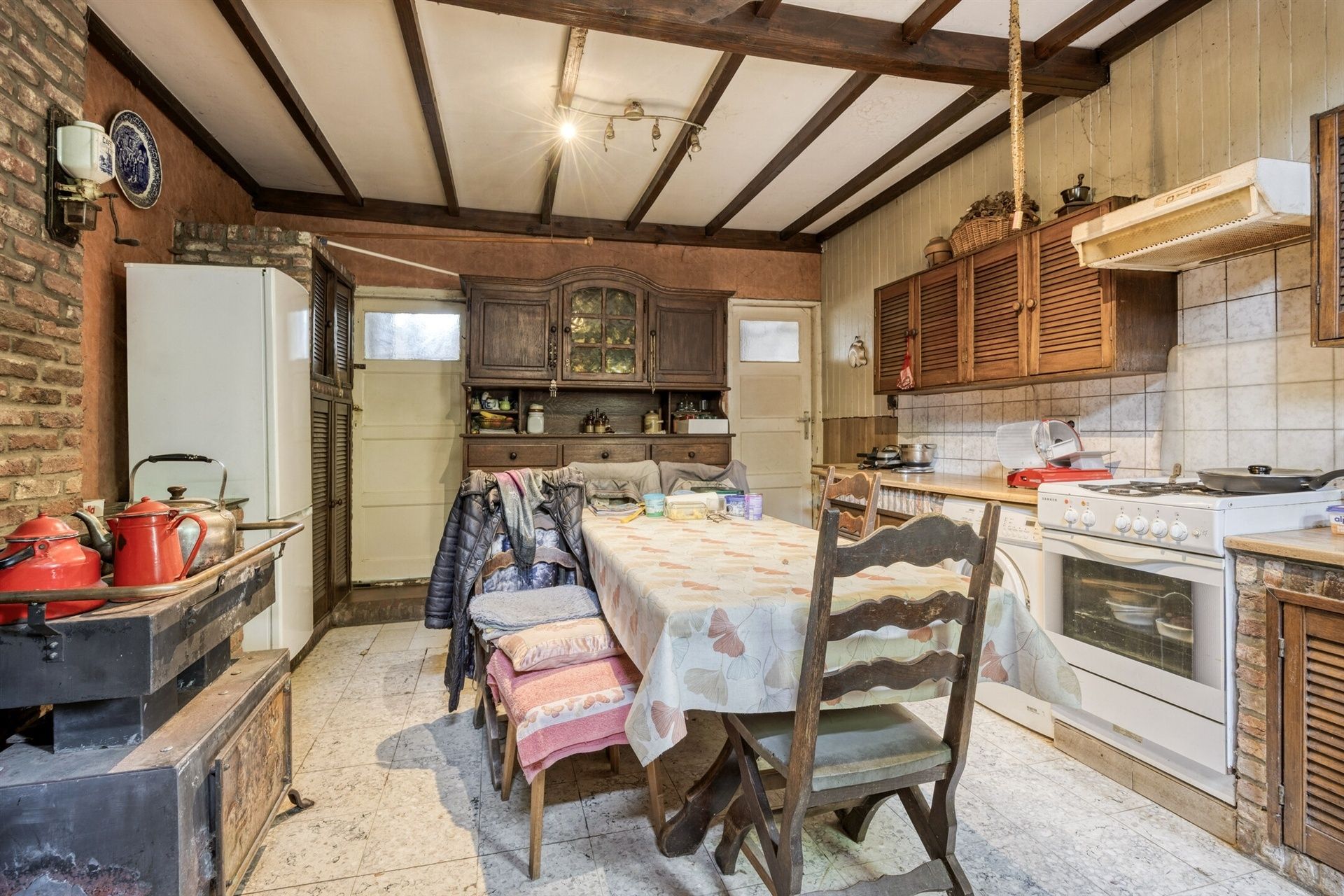 Prachtig gelegen, compleet te renoveren hoeve foto 12