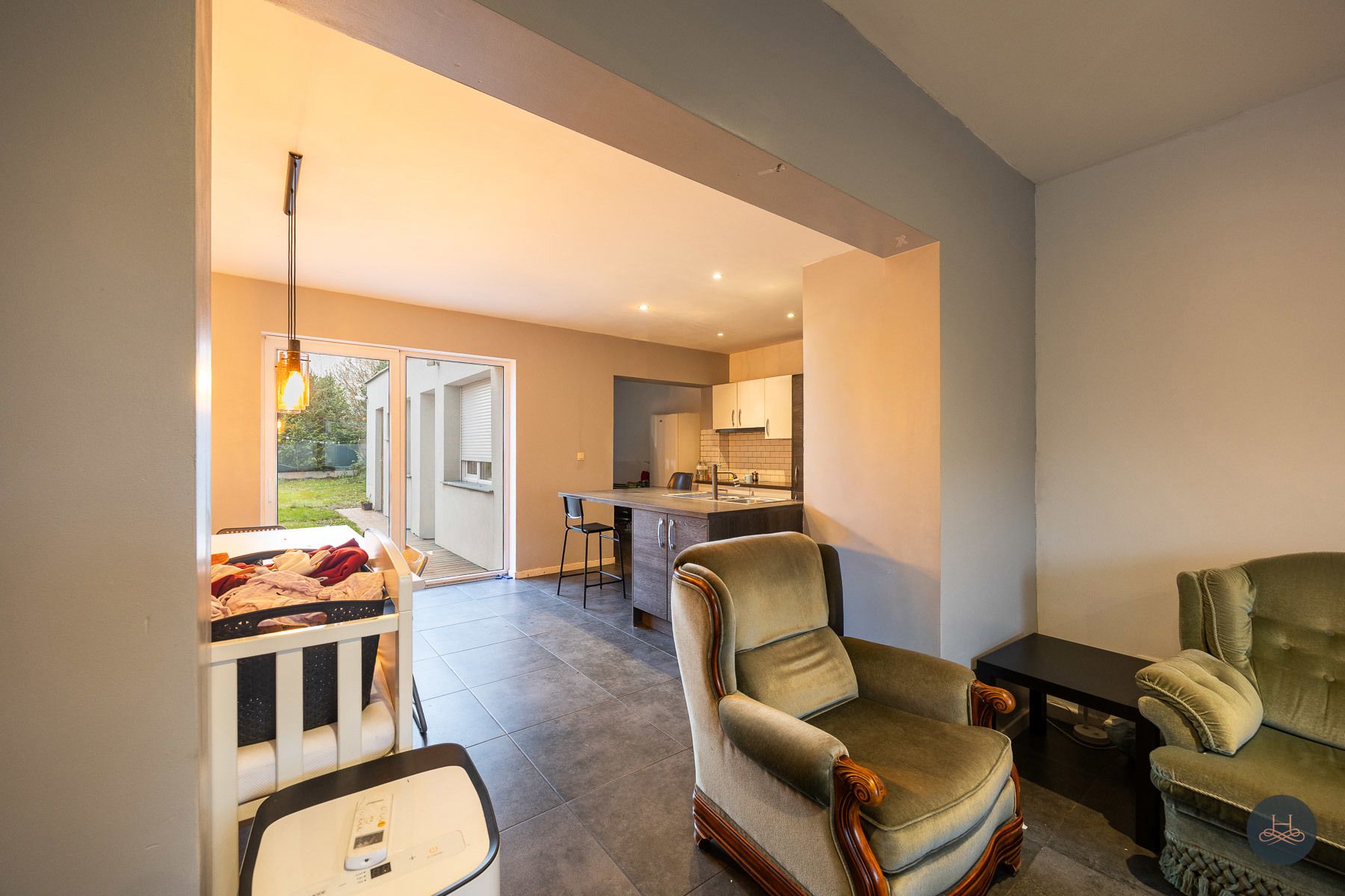 Ruime moderne woning met 4 slaapkamers foto 6