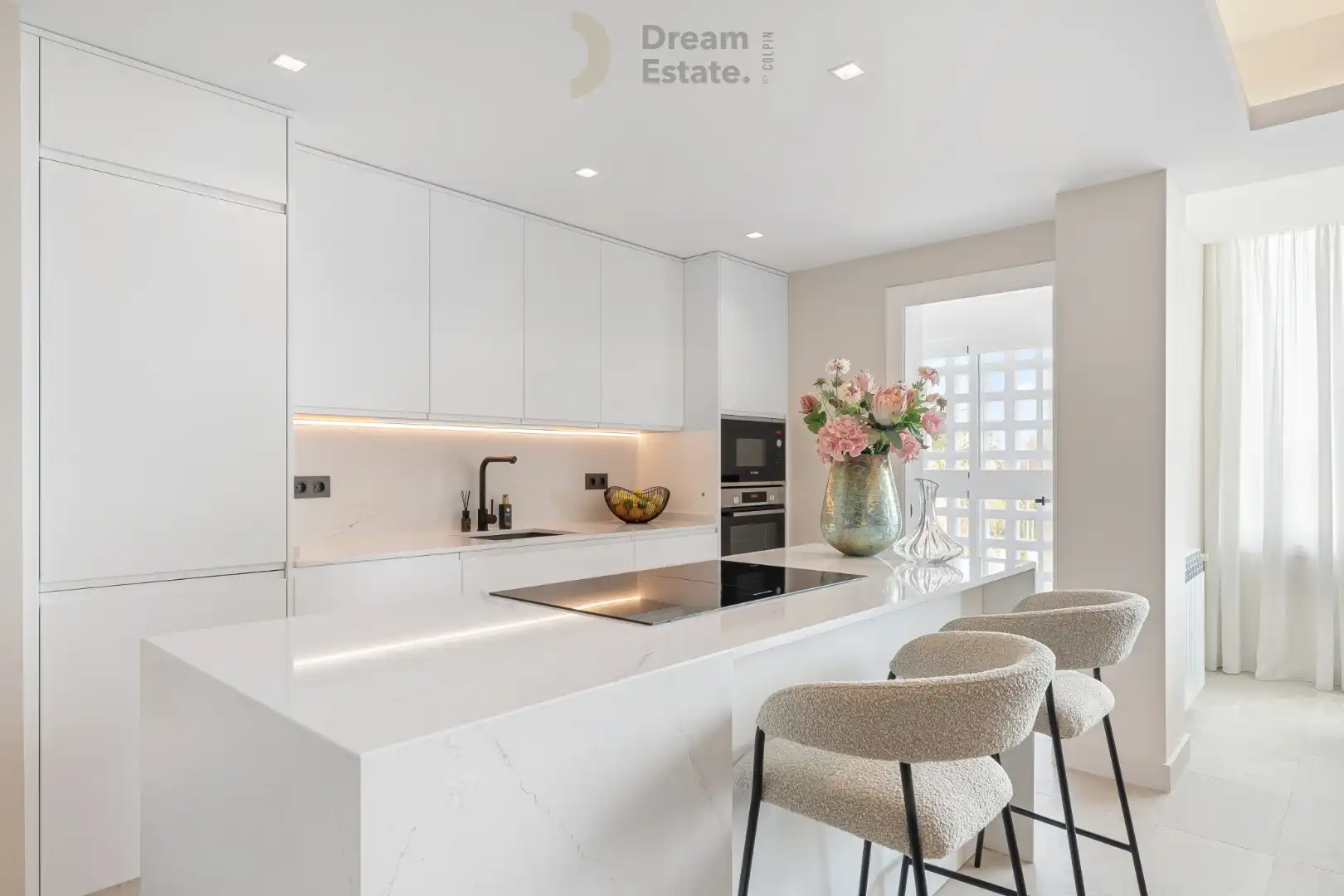 Gerenoveerd penthouse te Nueva Andalucía op wandelafstand van het strand van Puerto Banús. foto 13