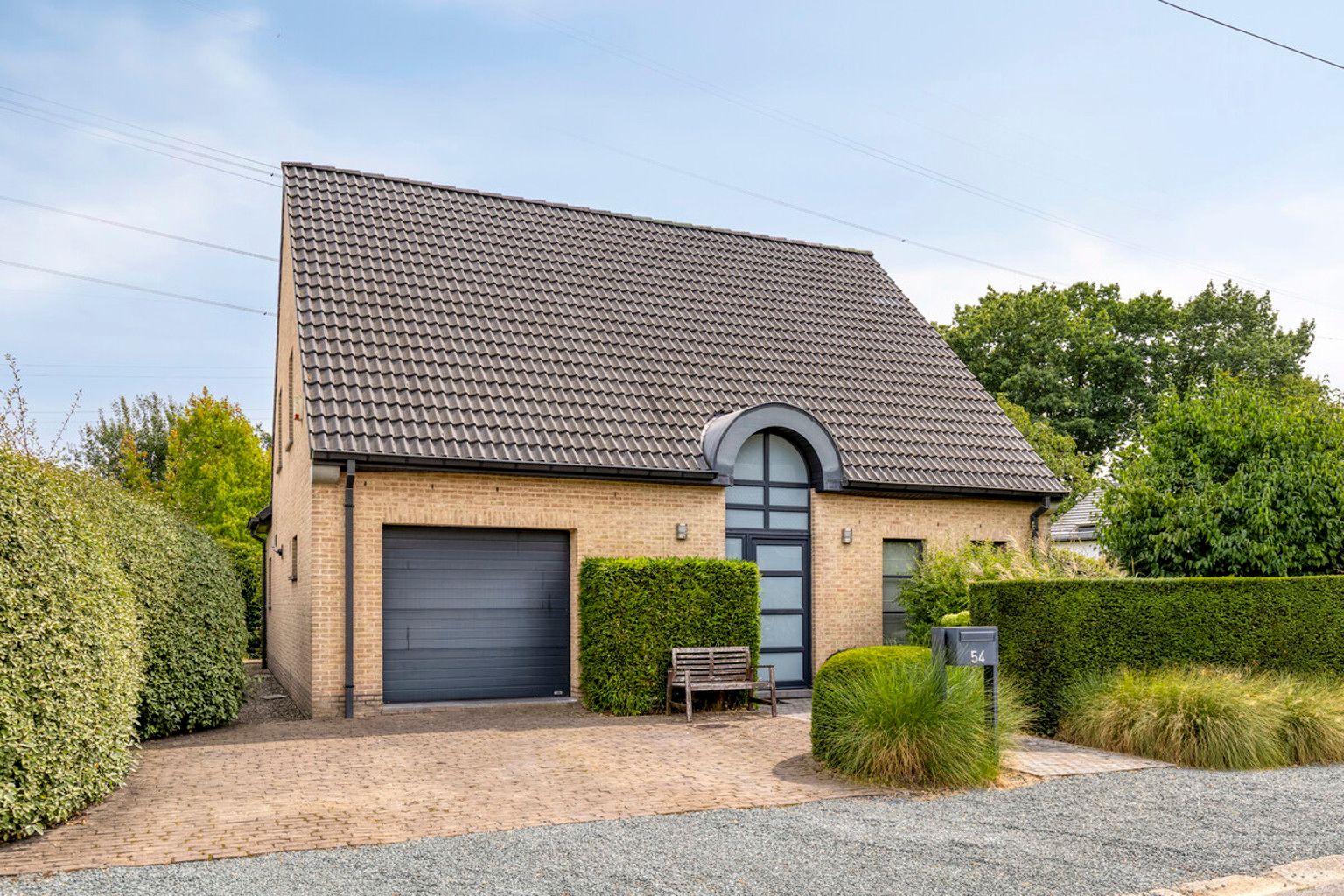 Uitstekend onderhouden en instapklare villa op 8 are 51 ca foto {{pictureIndex}}