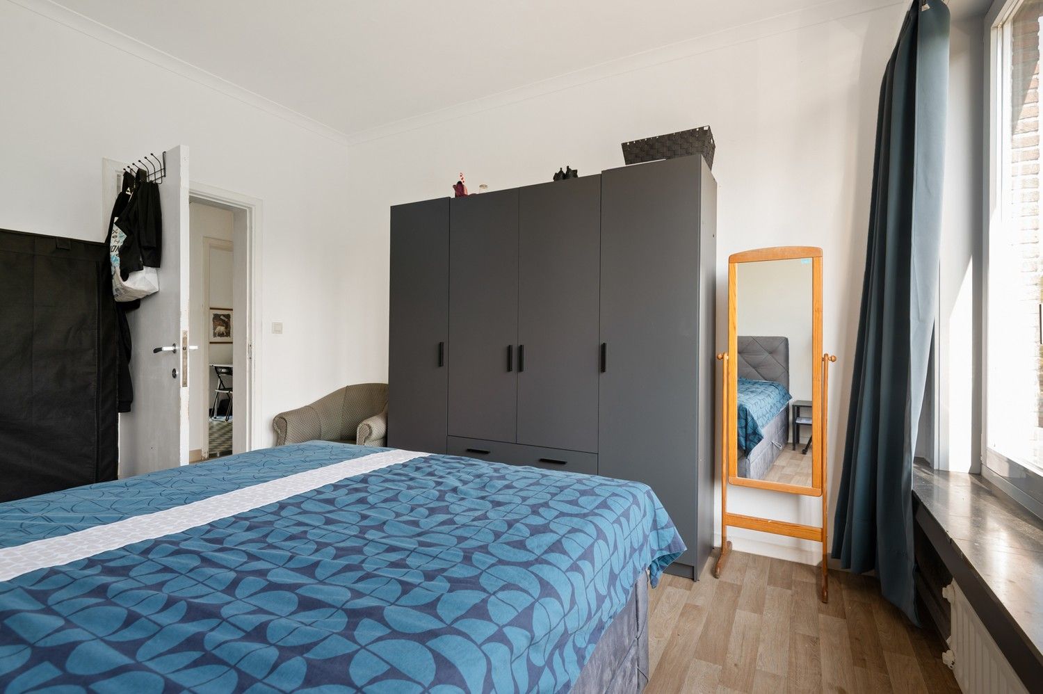 Appartement op de eerste verdieping met 2 ruime slaapkamers te Antwerpen! foto 9