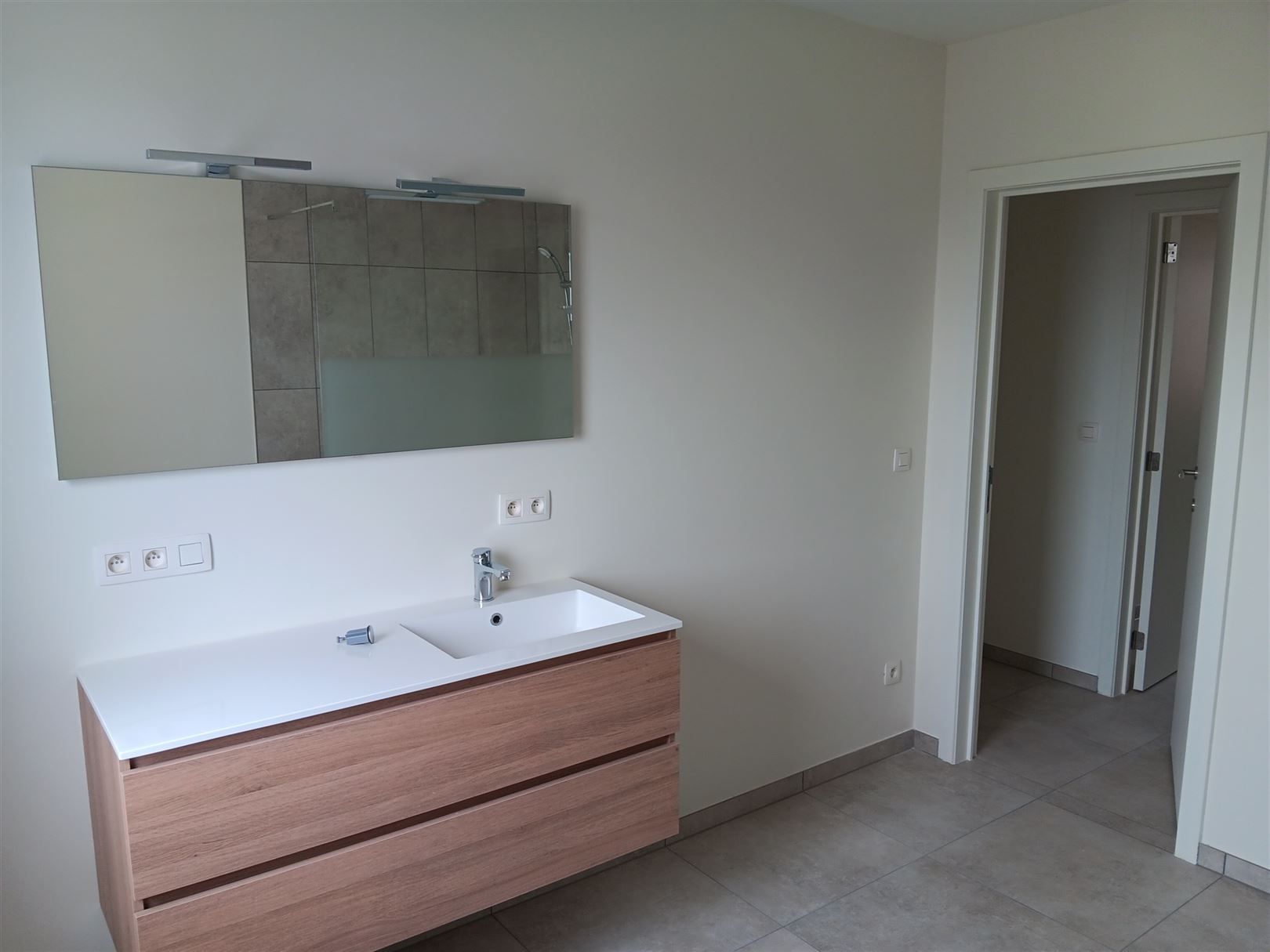 Prachtige nieuwbouw woning te huur op jaarbasis foto 19