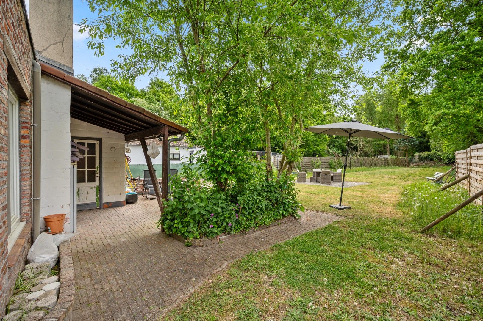Charmante woning in een groene en rustige woonomgeving foto 23