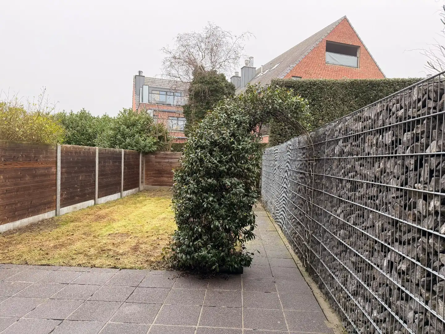 Verzorgd gelijkvloers appartement met tuin, op een rustige ligging te Lier! foto 11