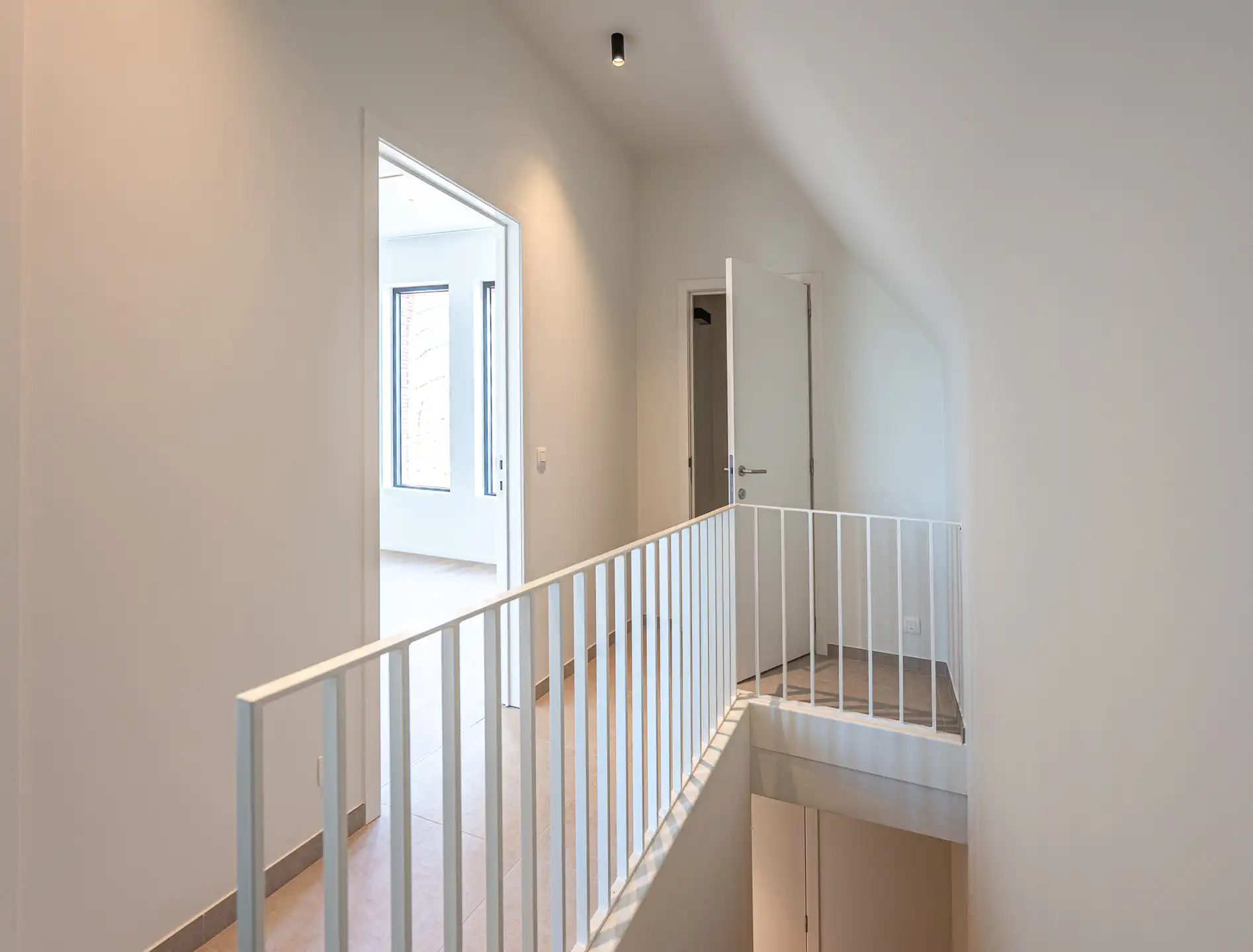 Nieuwbouw woning foto 16