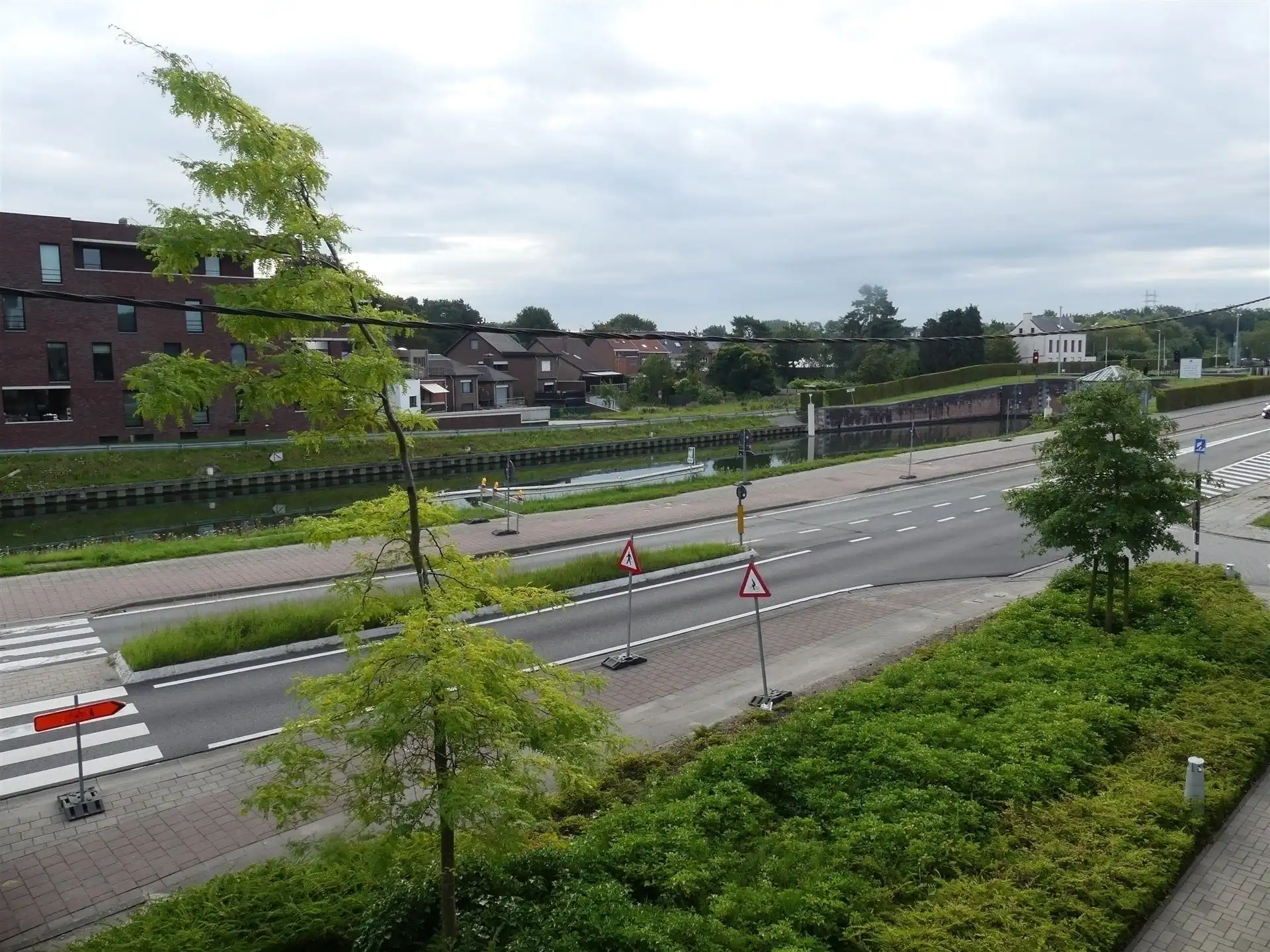 Topligging ! Appartement met 3 slaapkamers, staanplaats en kelder! foto 3