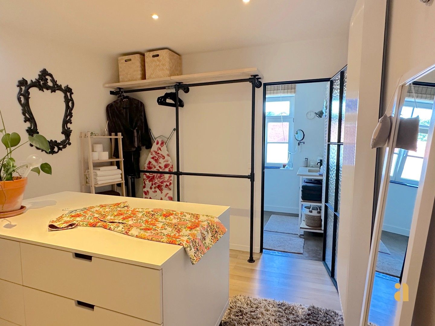 Charmante woning met een groene oase als tuin foto 19