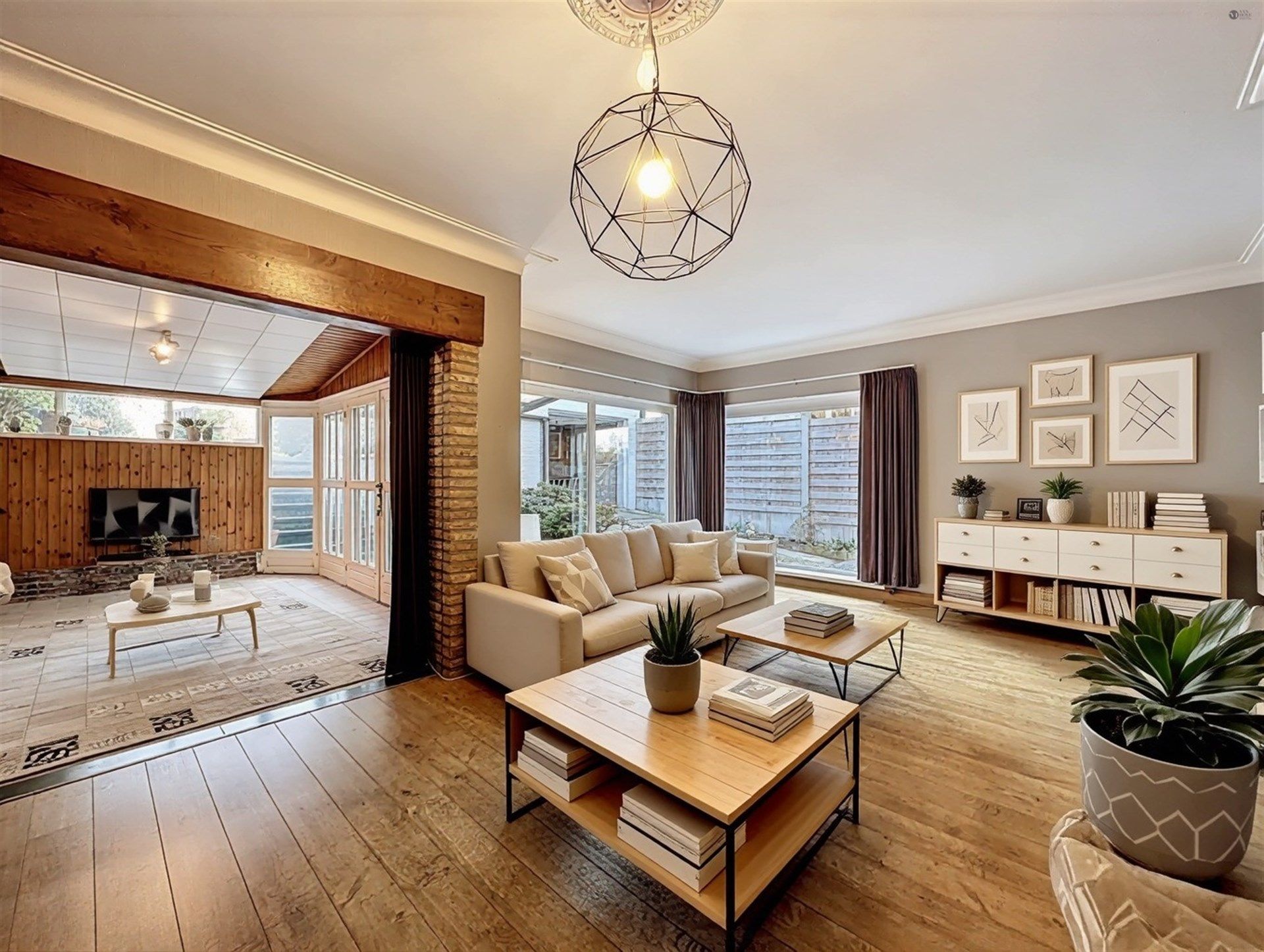 Hoofdfoto van de publicatie: Half open bebouwing met 3 slaapkamers op perceel van 492m²