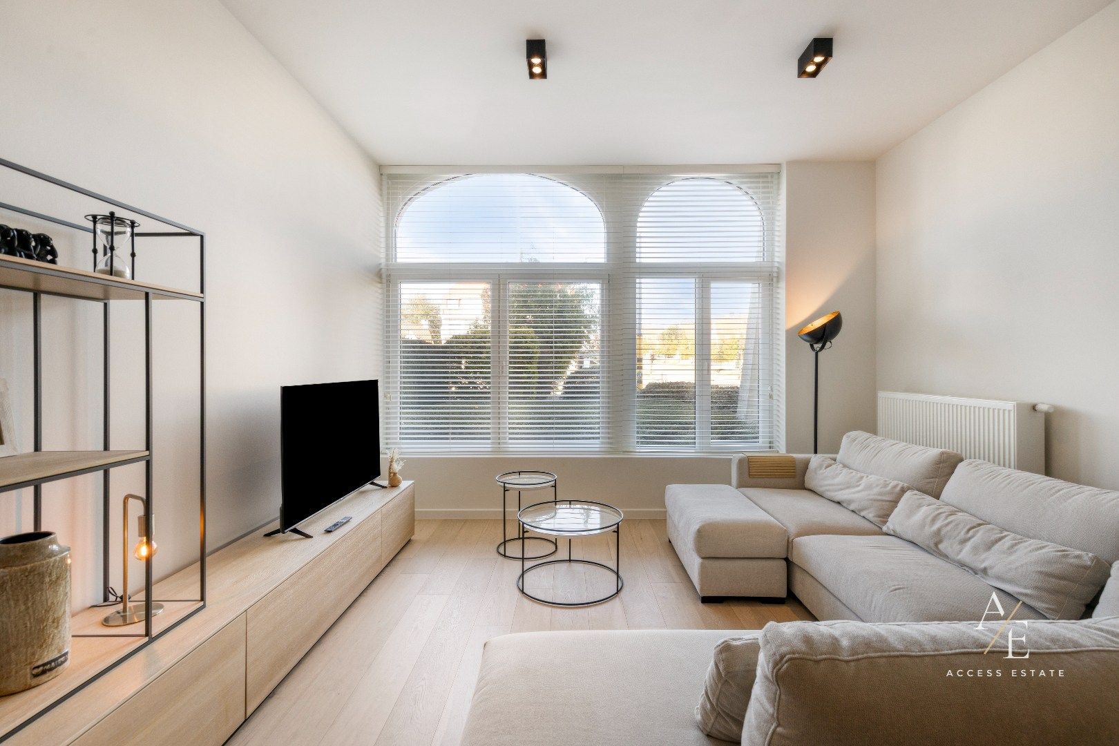 KNOKKE/DUINBERGEN-Gelijkvloers appartement met garage! foto {{pictureIndex}}