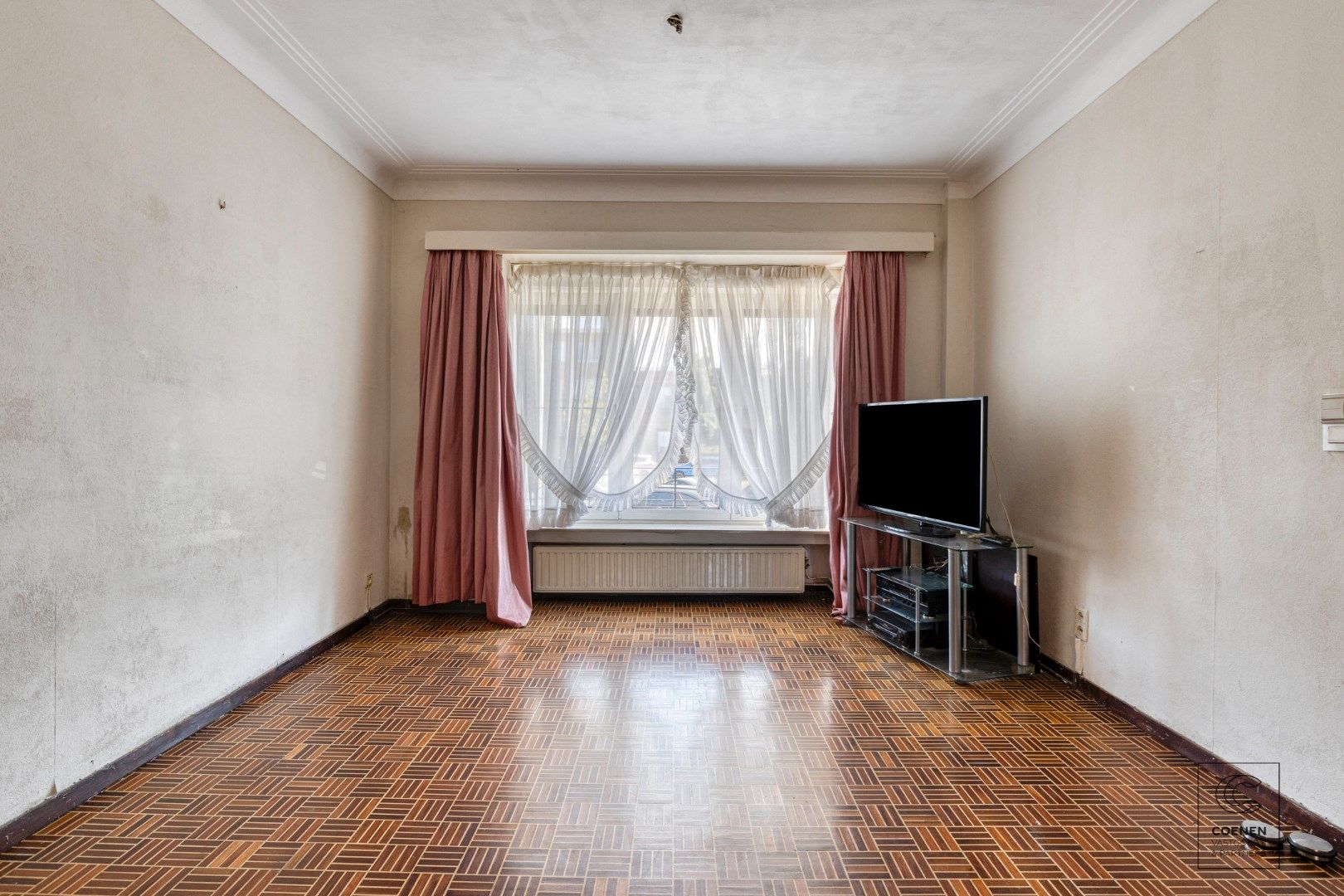 Charmante te renoveren woning van 119m² met 2 slaapkamers te Deurne! foto 6