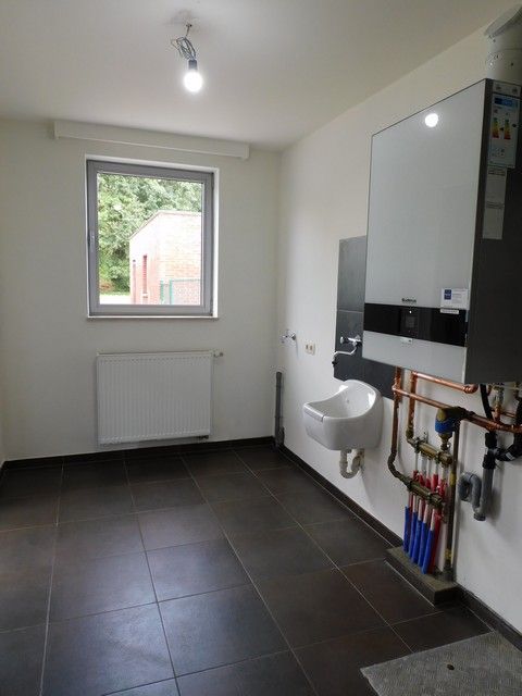 Gezinswoning met 3 slaapkamers, garage en tuin  foto 6