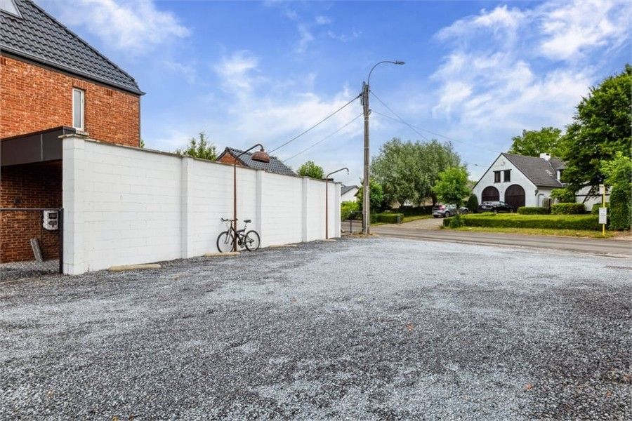 INTERESSANTE OPBRENGSTEIGENDOM MET HANDELSRUIMTE EN APPARTEMENT foto 10