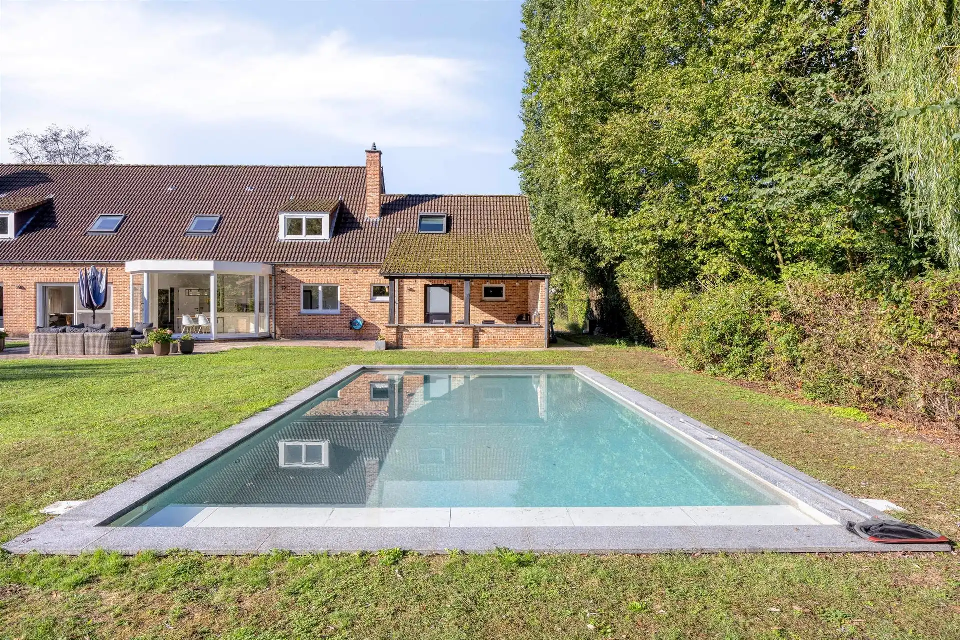 Prachtig gerenoveerde villa met 4 à 5 slpks en zwembad te Schilde foto 39