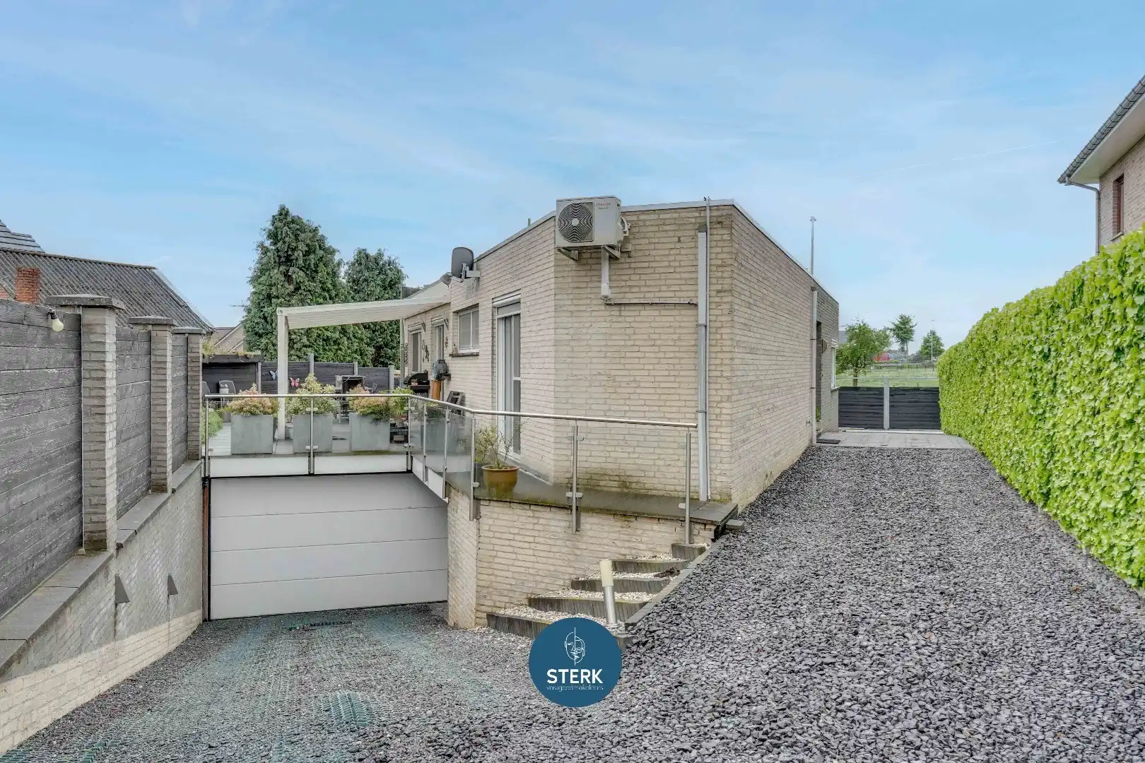 GELIJKVLOERSE WONING MET EPC LABEL A OP EEN RUSTIGE LOCATIE NABIJ MAASTRICHT !  foto 22