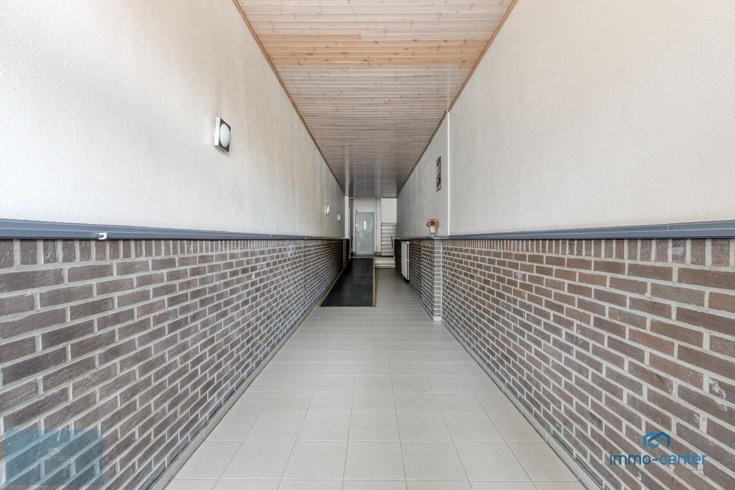 Instapklaar en energiezuinig appartement met 2 slaapkamers in het centrum van Zutendaal foto 25