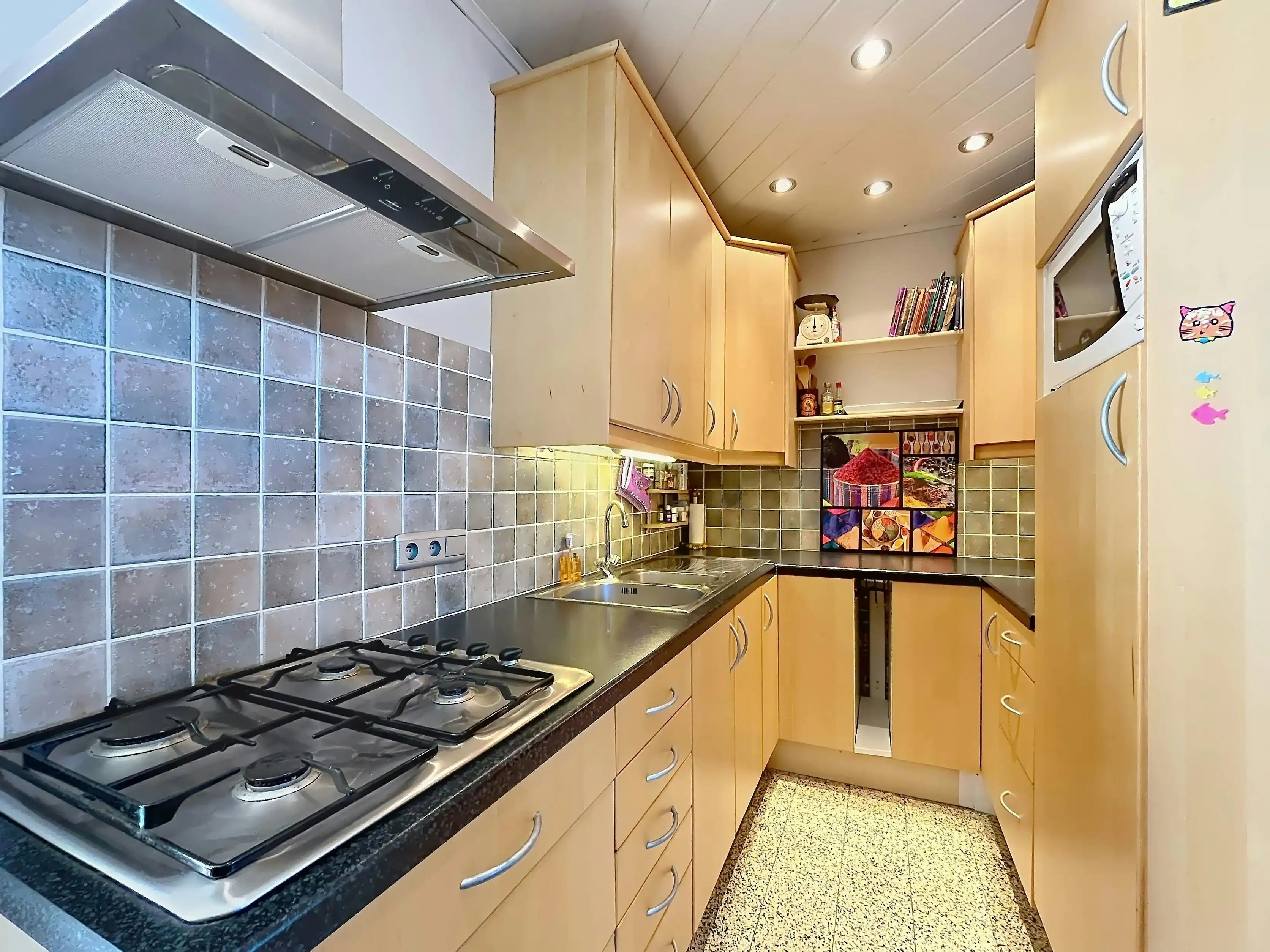 Charmante woning in hartje Deinze foto 7