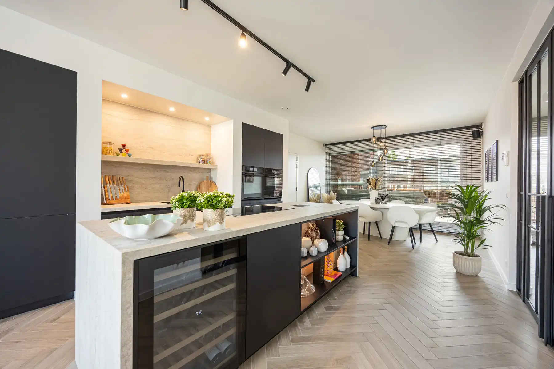 HIGH-END APPARTEMENT MET 2 TERRASSEN foto 6