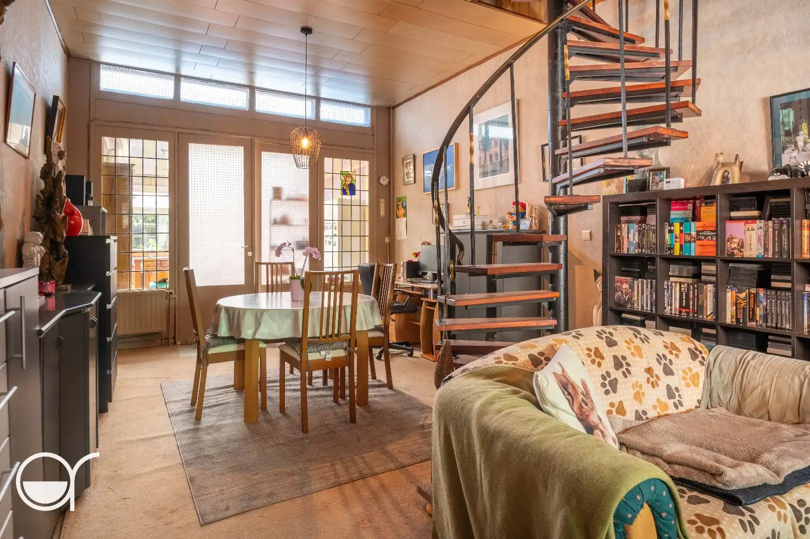 Ruime rijwoning op uitstekende locatie in Gent foto 3