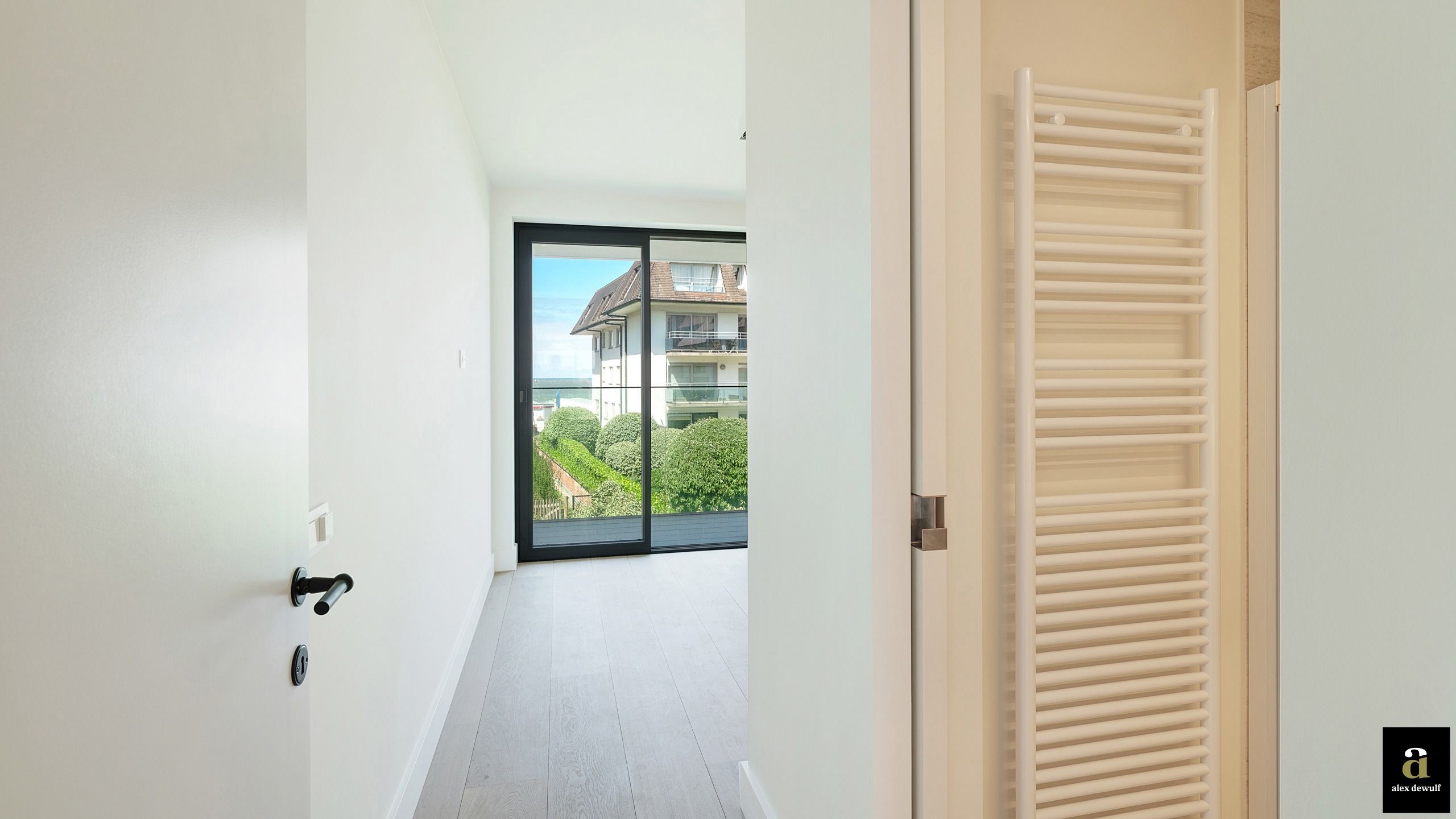 Stijlvol 2-slaapkamerappartement nieuwbouw met zonneterras en zeezicht – Ocean Drive [Kustlaan - Zoute]. foto 17