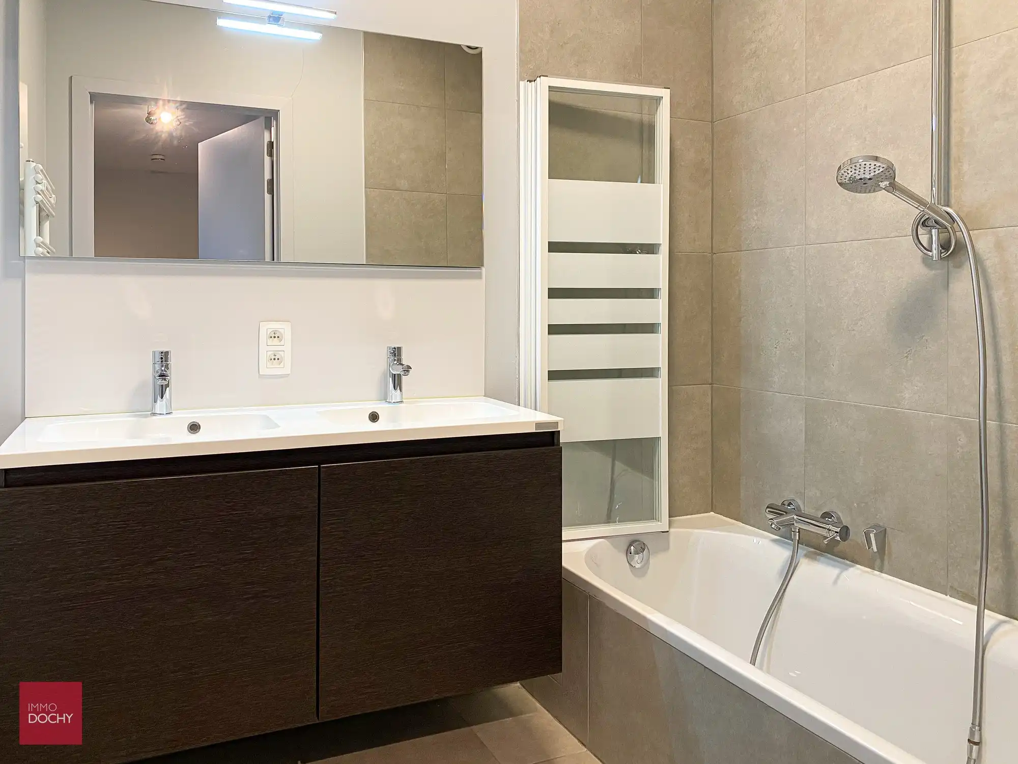 Mooi recent gelijkvloers appartement in centrum aan Leieboorden | Leiestraat foto 5