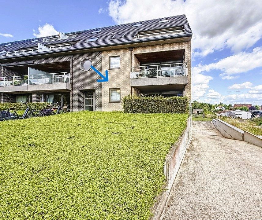 Instapklaar en energiezuinig gelijkvloers appartement in Passendale foto {{pictureIndex}}