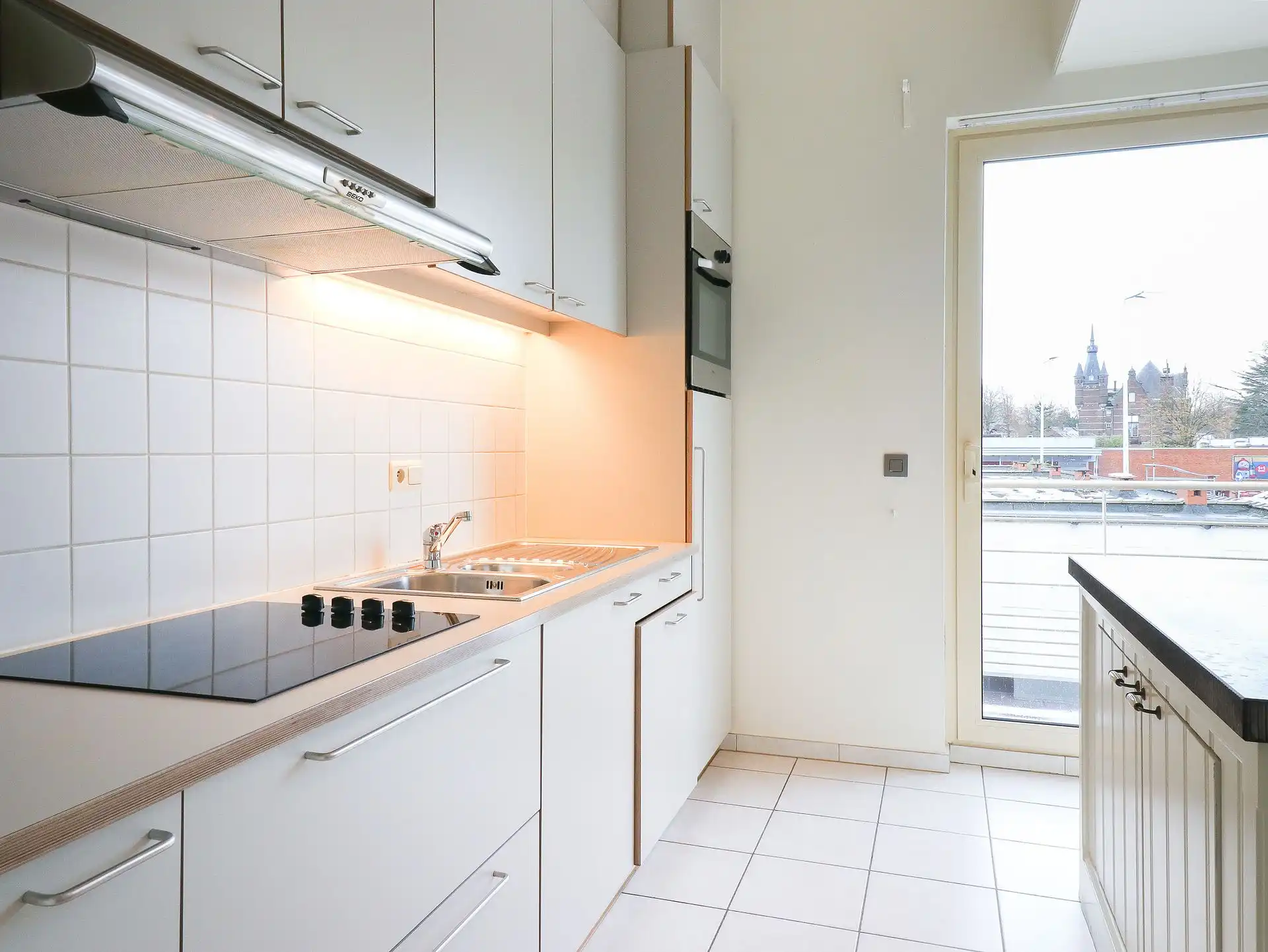 Lichtrijk appartement met ruime terrassen in centrum foto 11