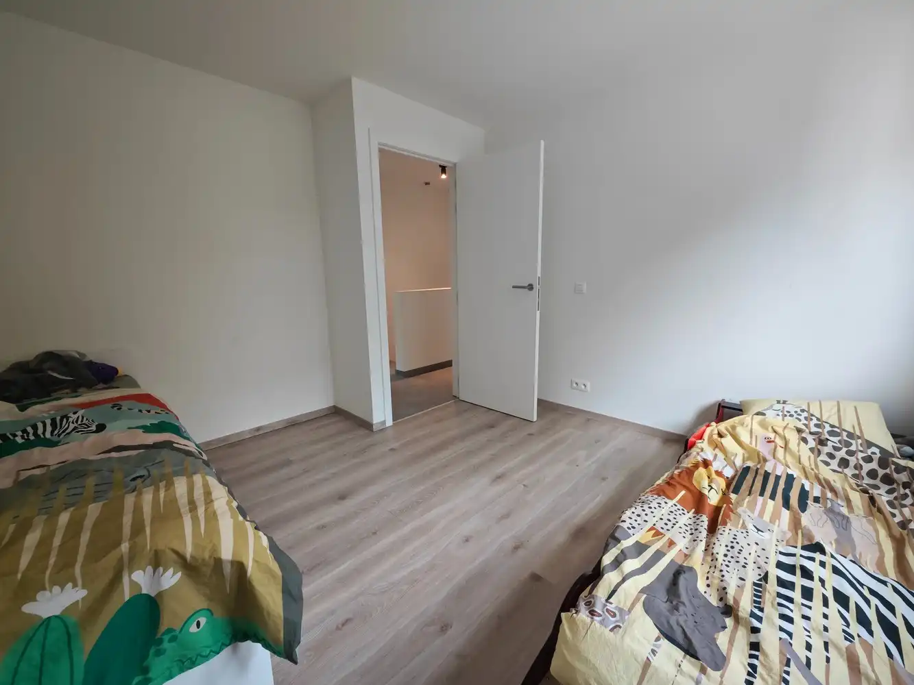 Uitstekend gelegen energiezuinige gezinswoning met 3 slpks foto 22