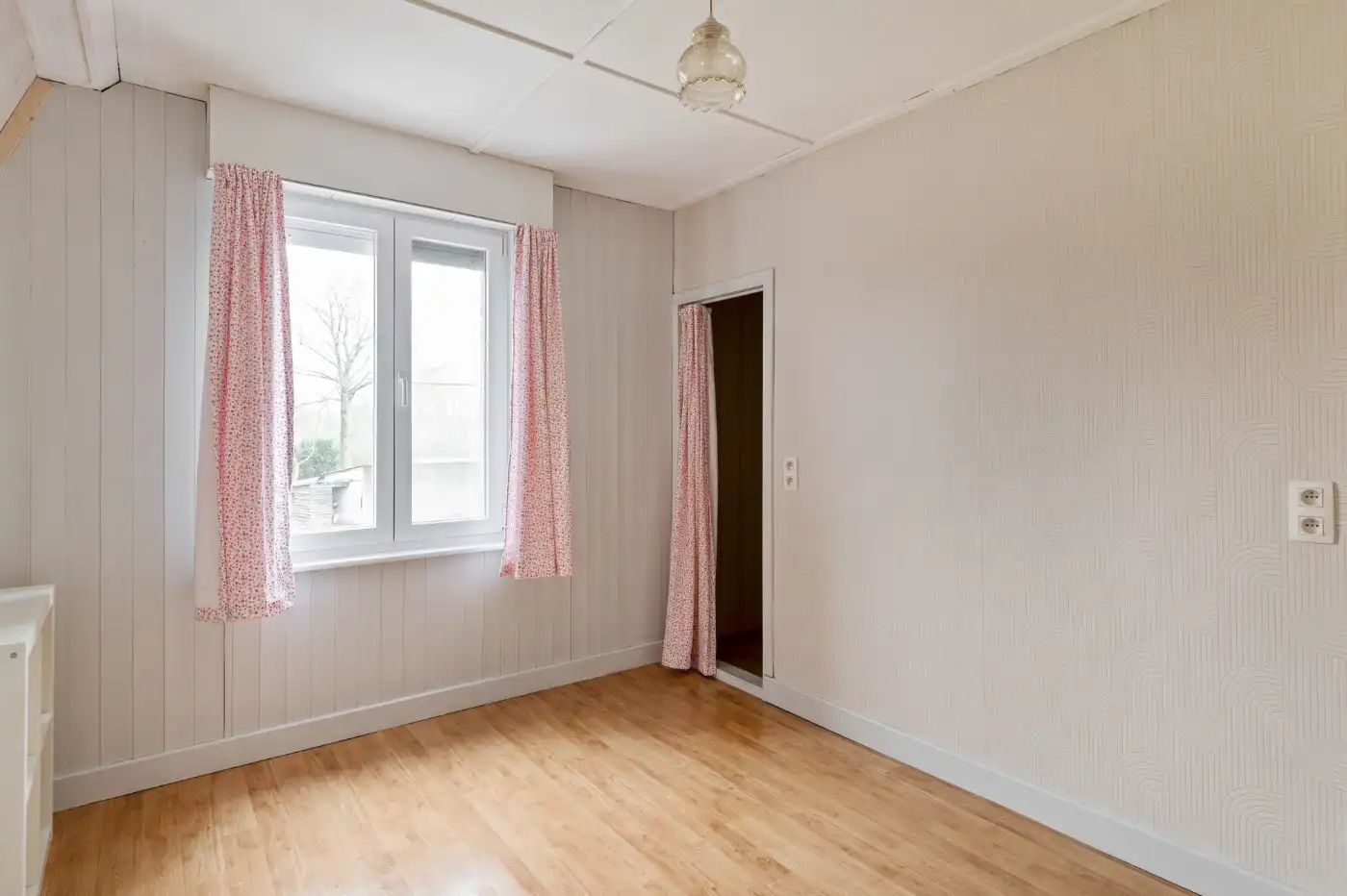 Leuke starterswoning met 2 slpk., garage en gezellig west-tuintje foto 21