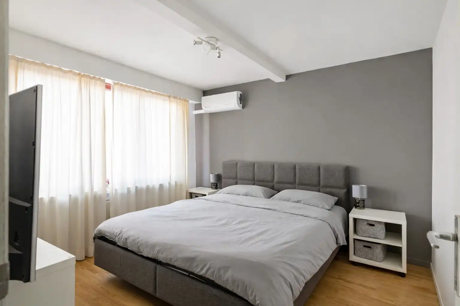 Ruime woning met 5 slpk en grote garage (100 m²) foto 7