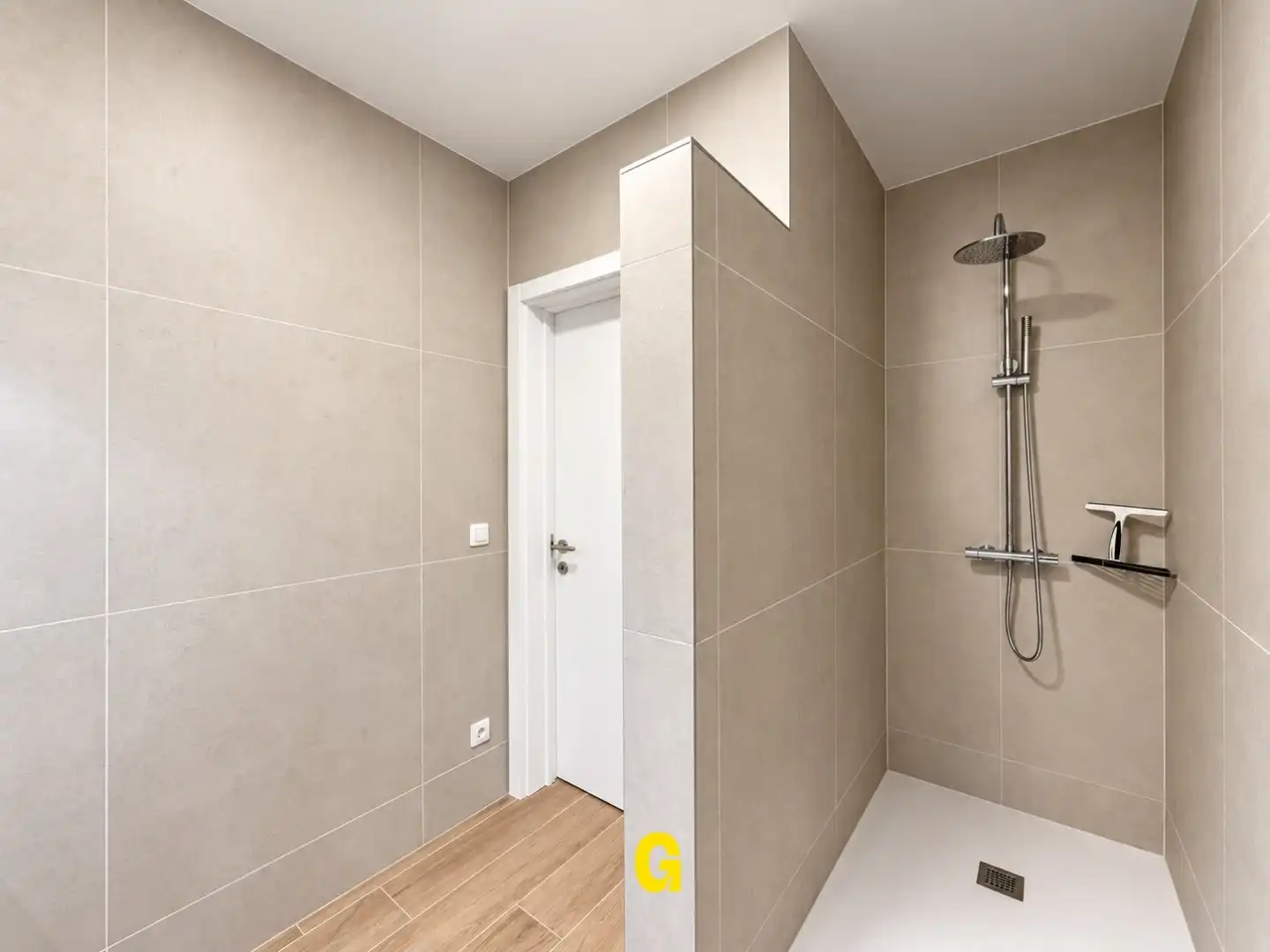 Nieuwbouwappartement met 2 slaapkamers, ruim terras, standplaats en berging te Munsterbilzen - Label A foto 4