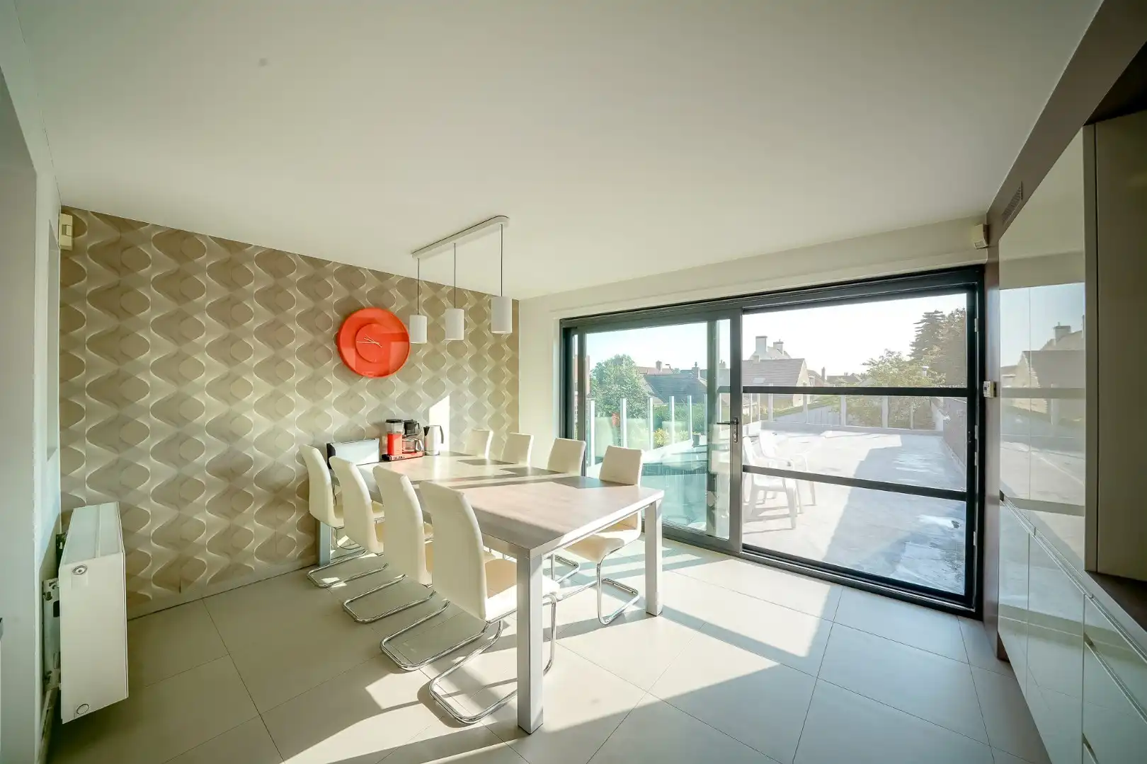 Ruime eengezinswoning in centrum Oudenburg met handelsruimte op gelijkvloers. foto 7