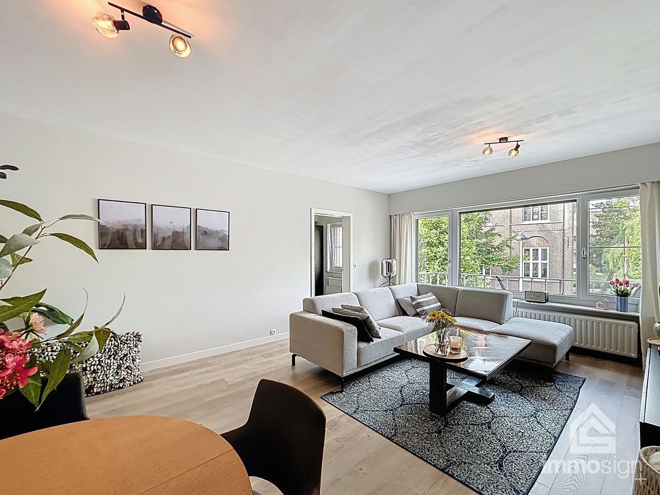 Instapklaar appartement met vernieuwd interieur, 3 slaapkamers en garage in hartje Hamont foto 5
