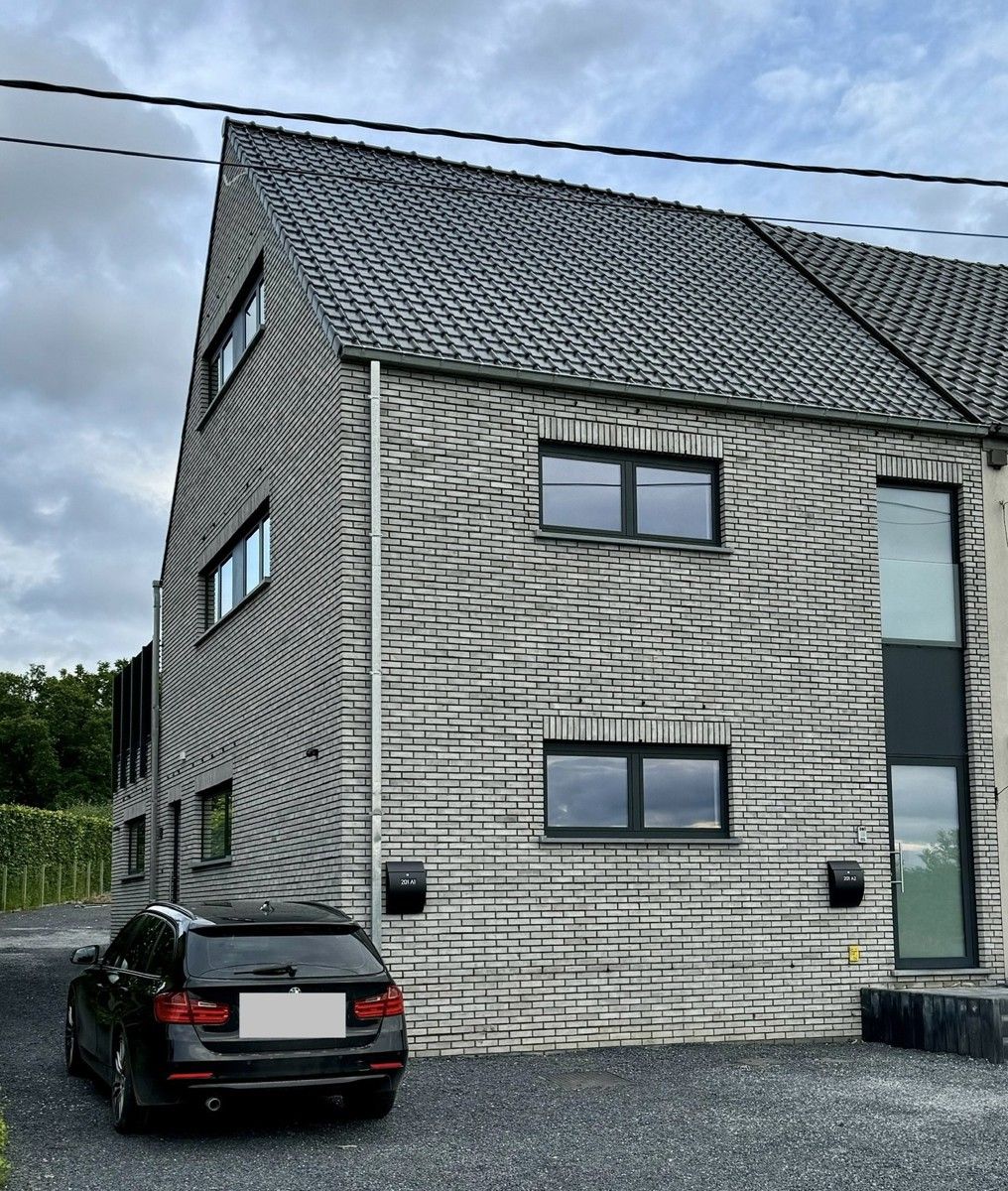 Duplex appartement met ruim terras te huur foto 16