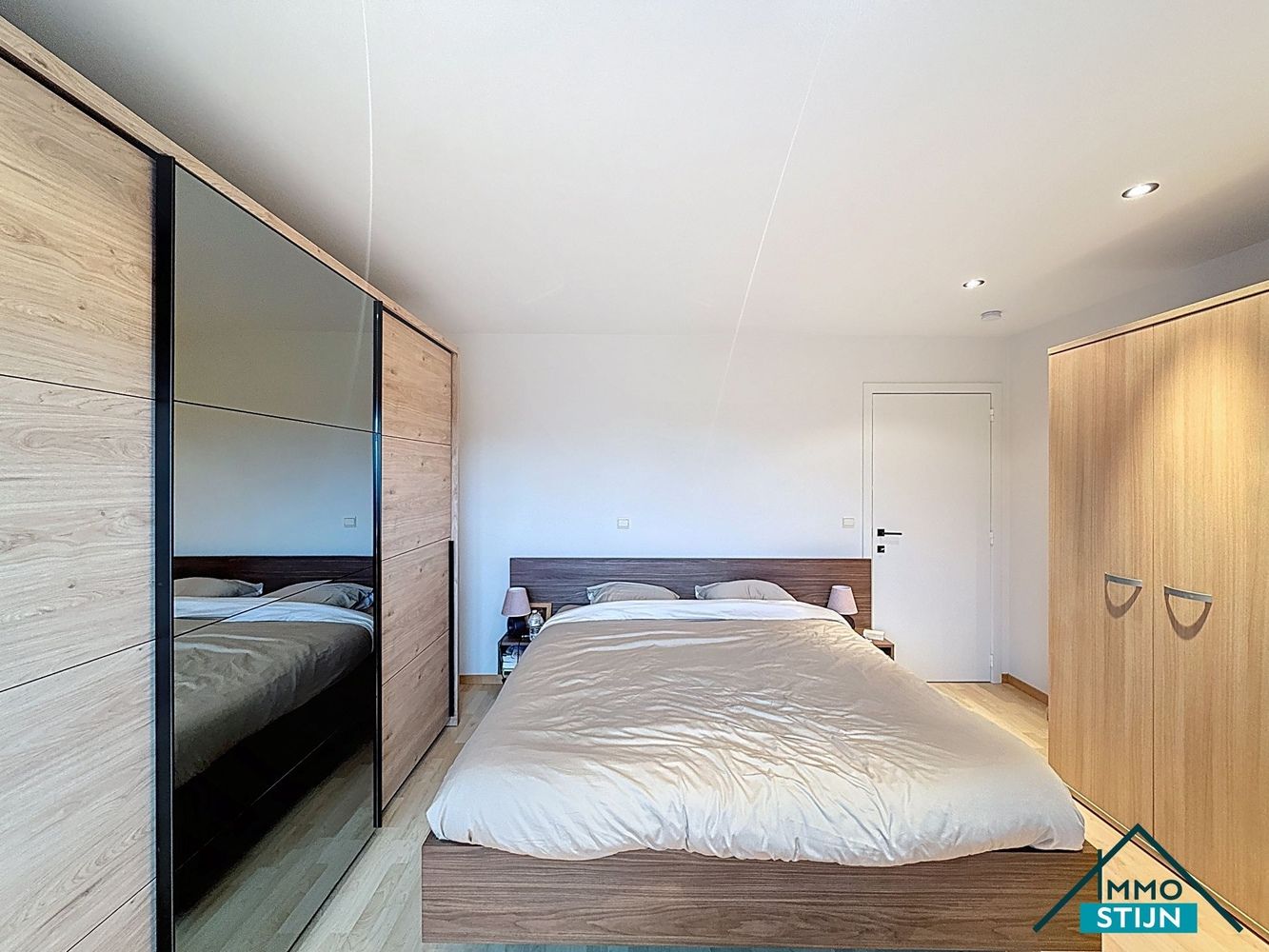 Gezinswoning met 4 slaapkamers in rustige doodlopende straat foto 11