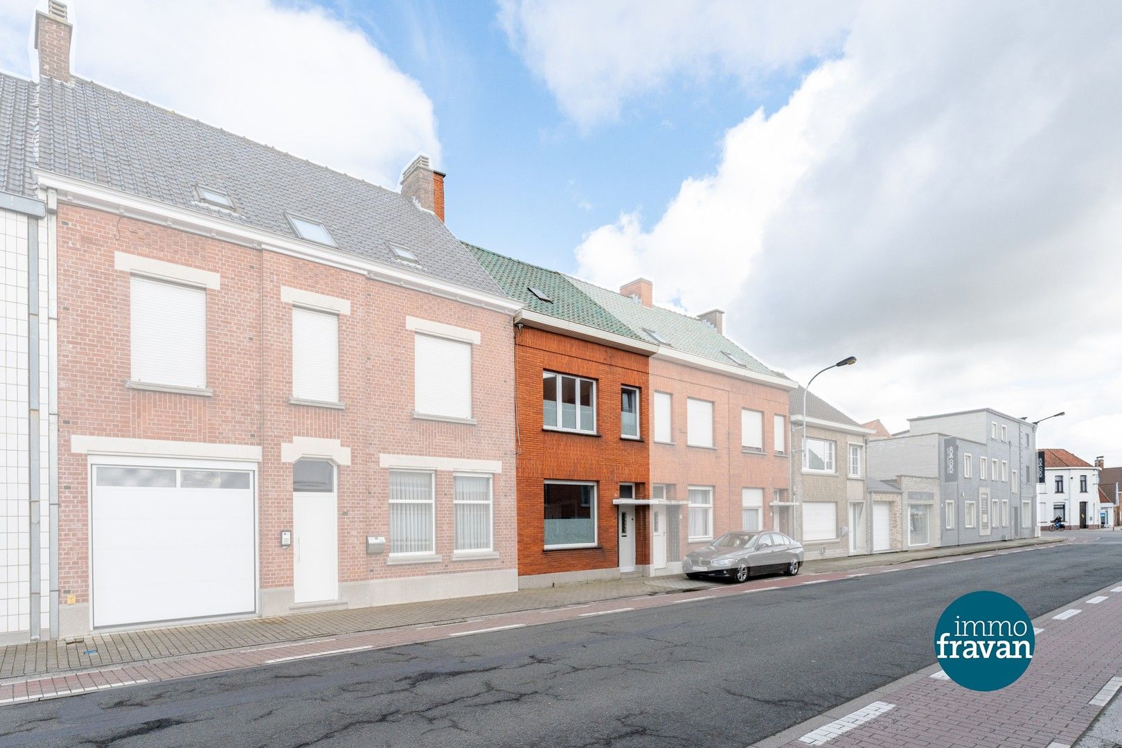 Instapklare woning met garage in Roeselare foto 2